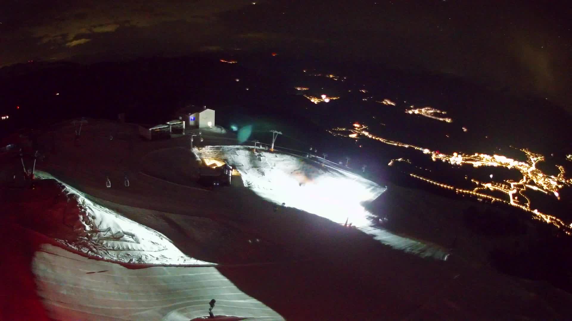 Cima estación de esquí Kronplatz | vista hacia Brunico