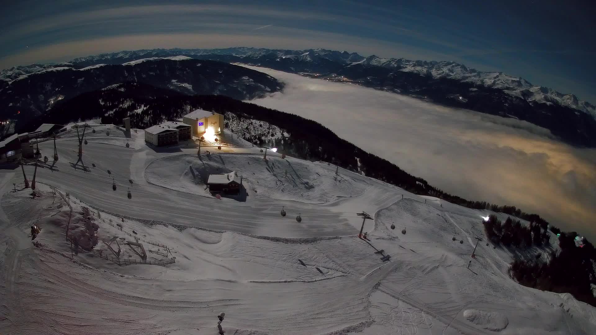 Station de ski Kronplatz sommet | vue sur Brunico