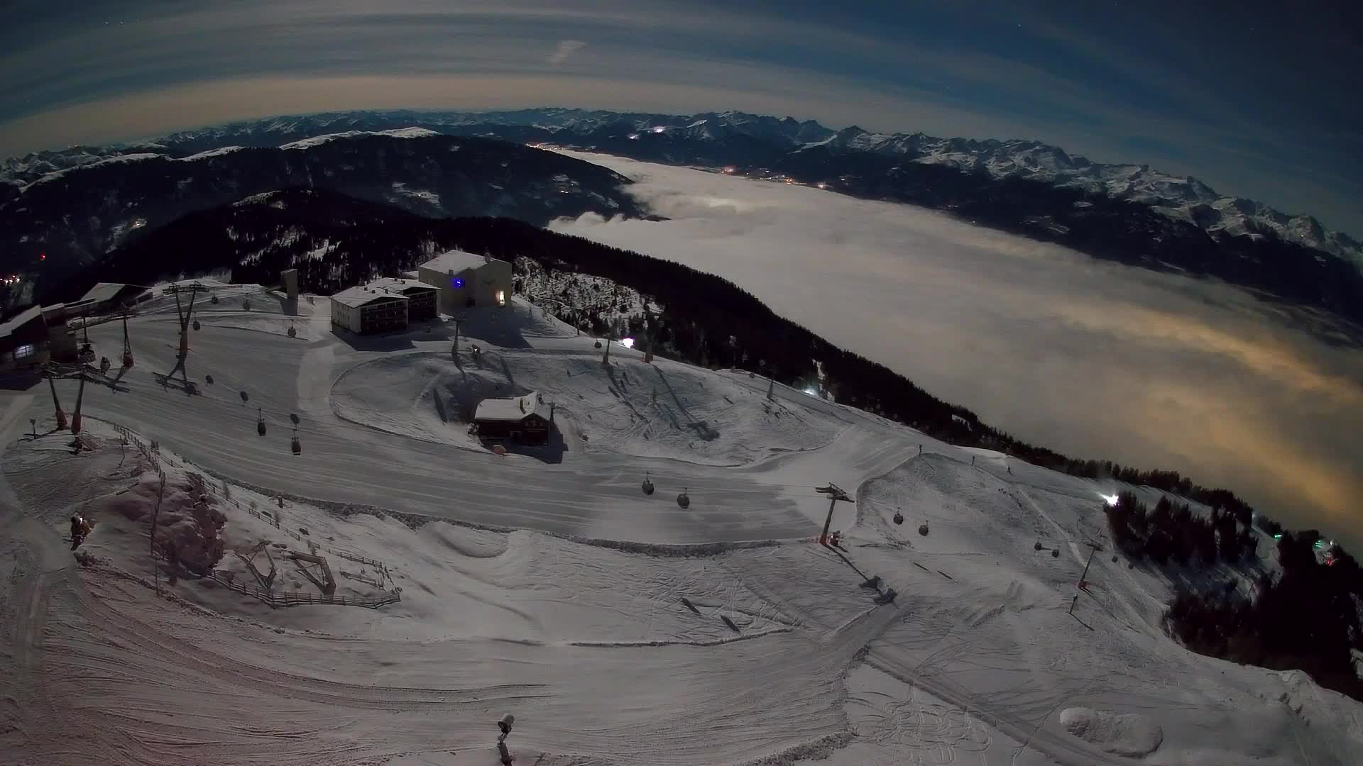 Kronplatz peak Ski resort | view to Bruneck