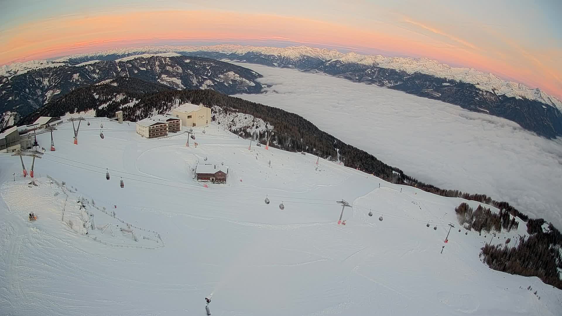 Skigebiet Kronplatz Gipfel | Blick auf Bruneck