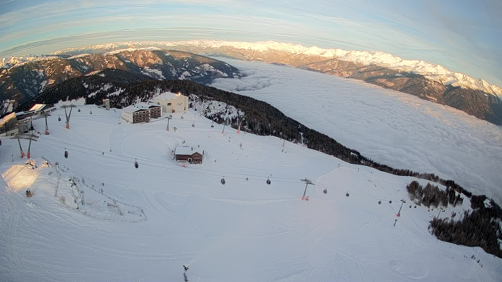 Station de ski Kronplatz sommet | vue sur Brunico
