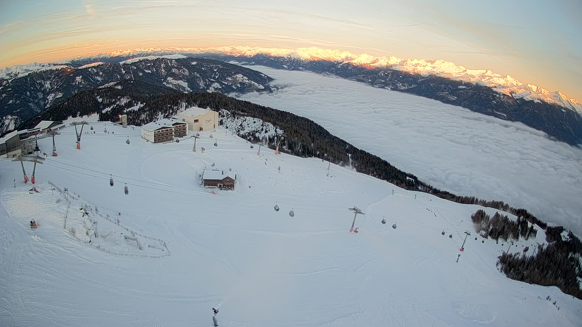 Station de ski Kronplatz sommet | vue sur Brunico