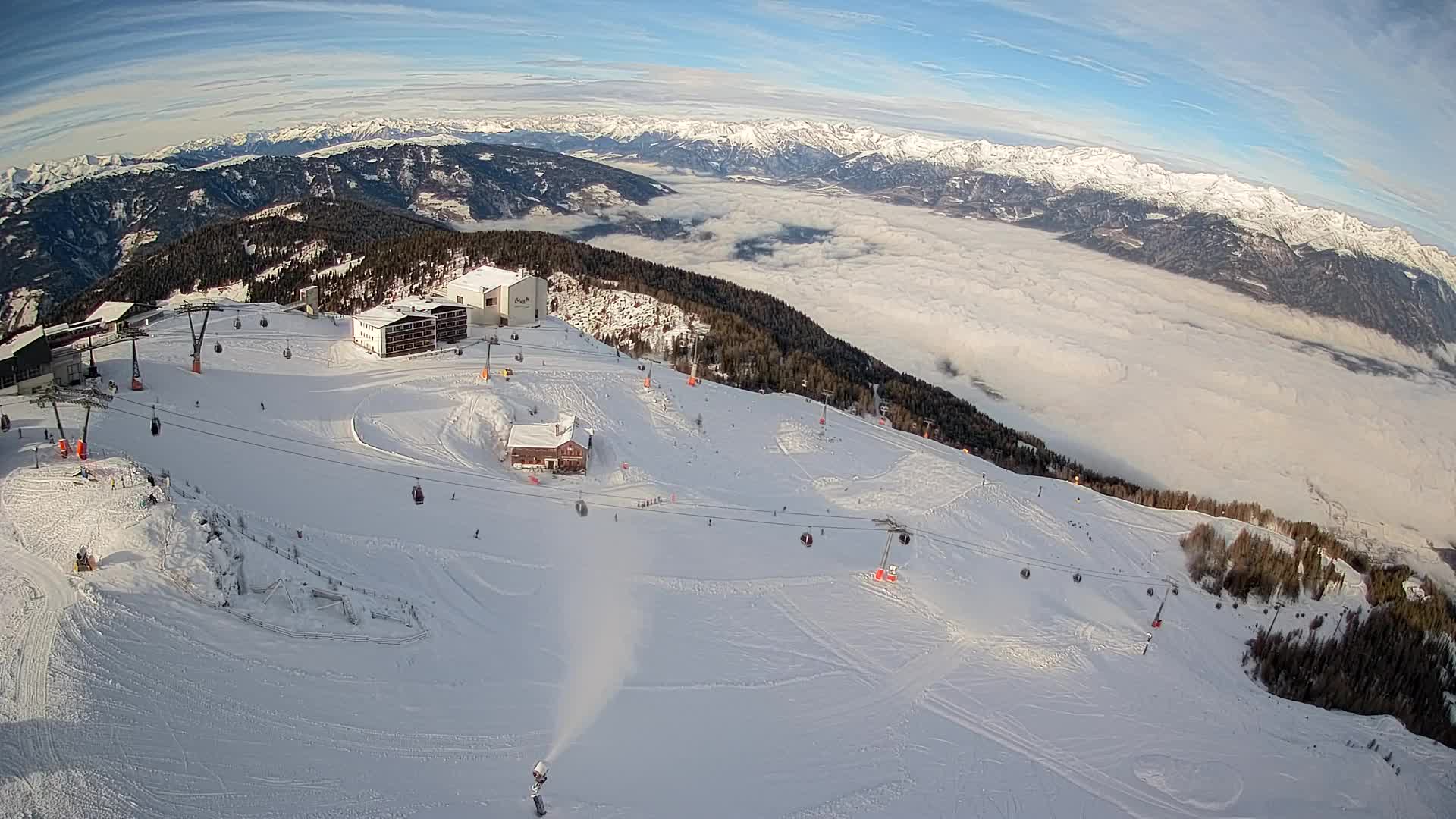 Skigebiet Kronplatz Gipfel | Blick auf Bruneck