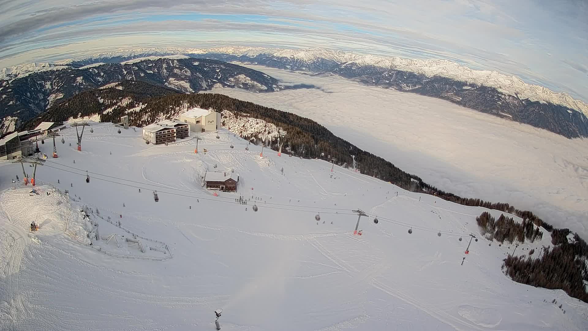 Stazione sciistica di Plan de Corones | vista su Brunico
