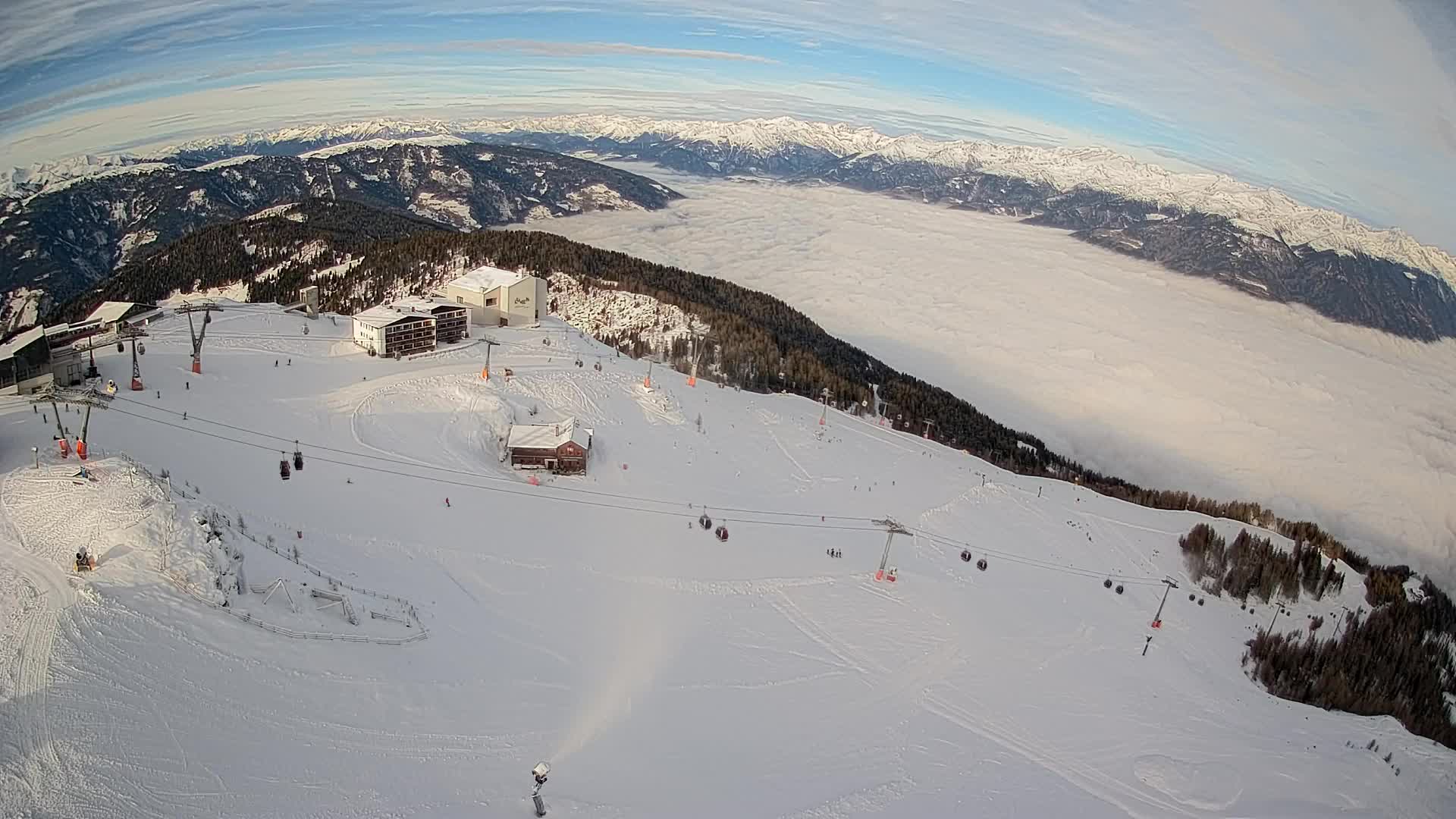 Skigebiet Kronplatz Gipfel | Blick auf Bruneck