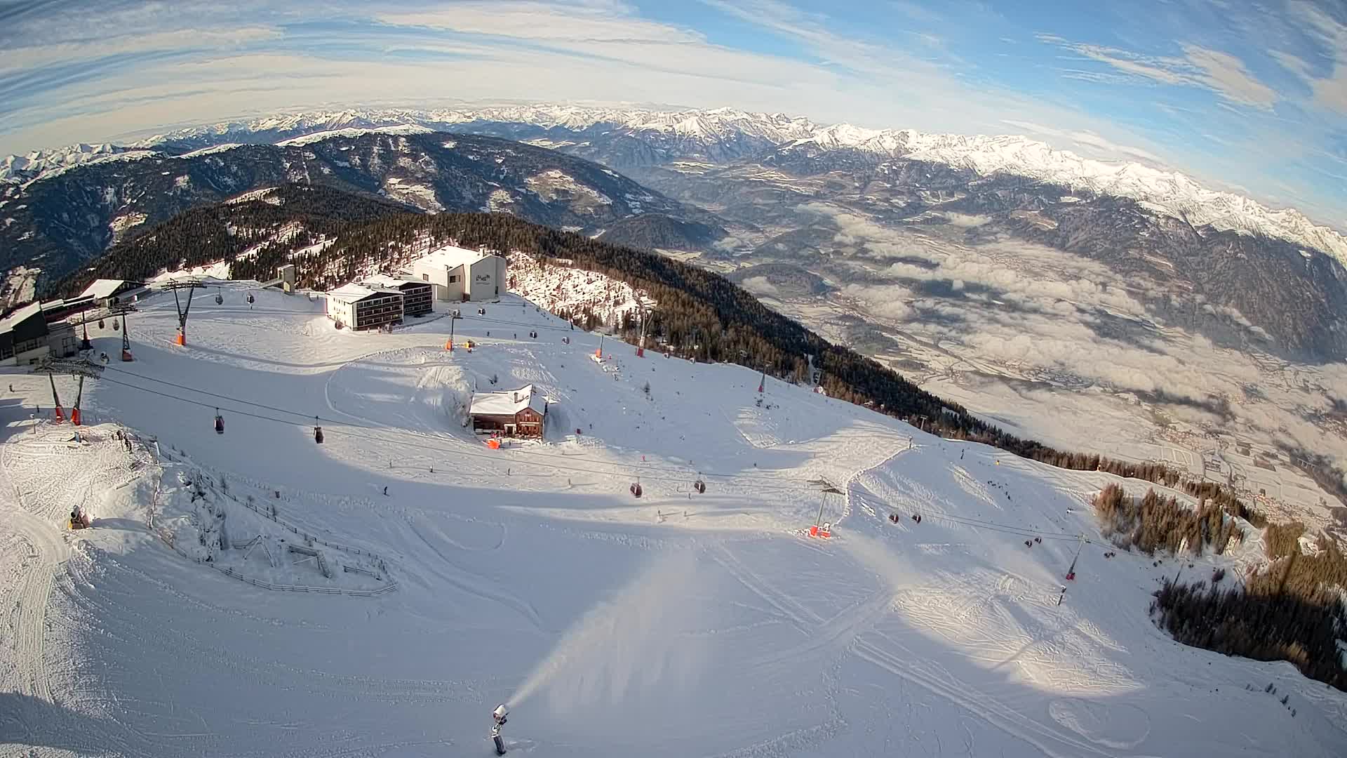 Stazione sciistica di Plan de Corones | vista su Brunico