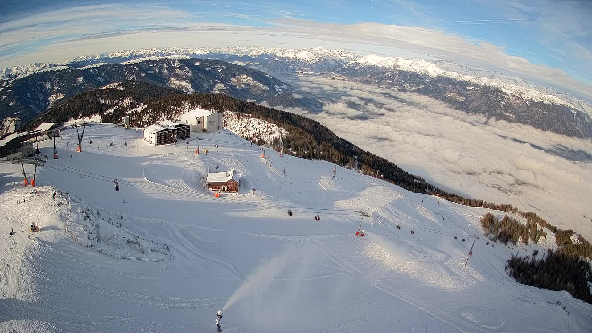 Stazione sciistica di Plan de Corones | vista su Brunico