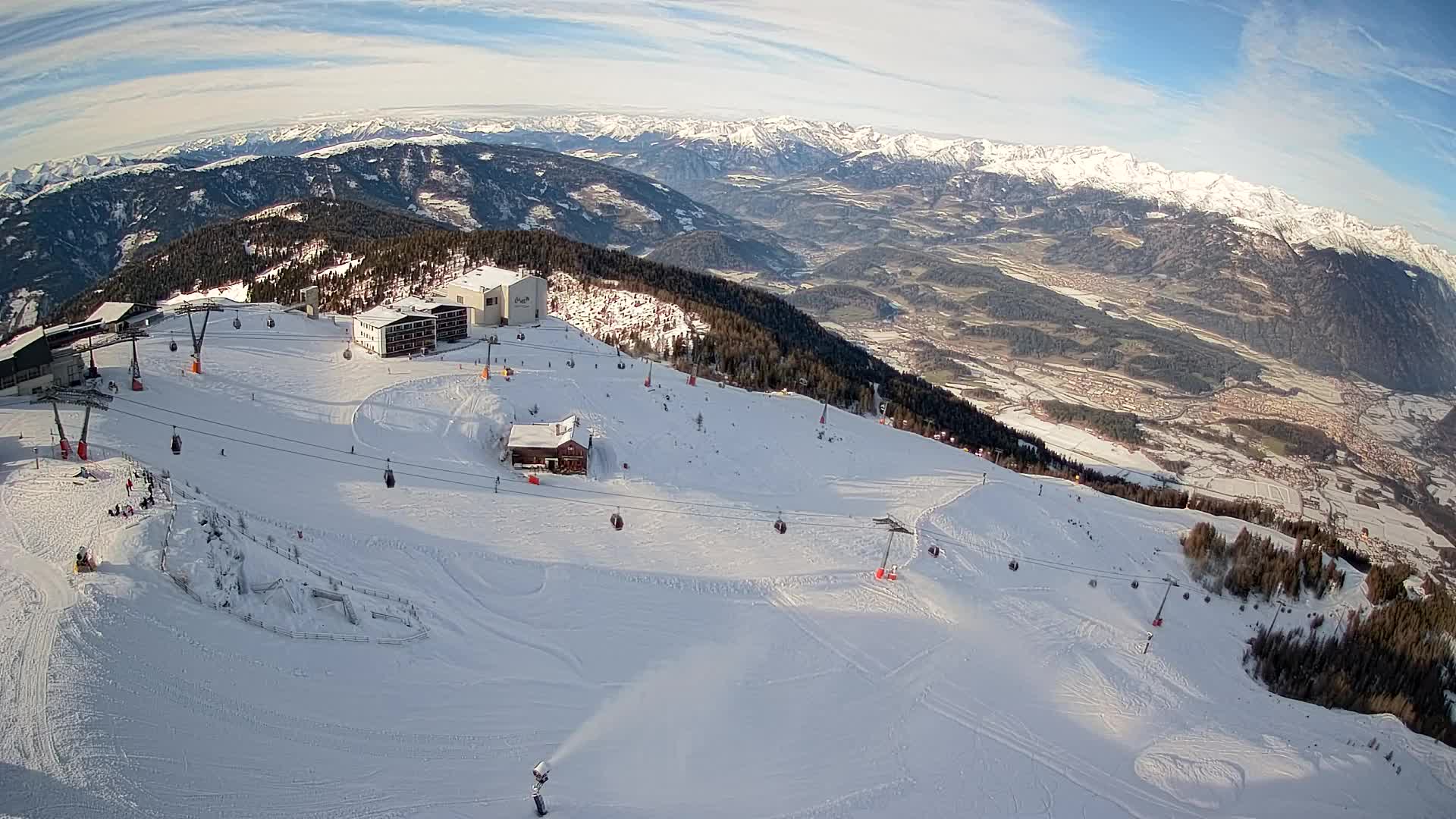 Skigebiet Kronplatz Gipfel | Blick auf Bruneck