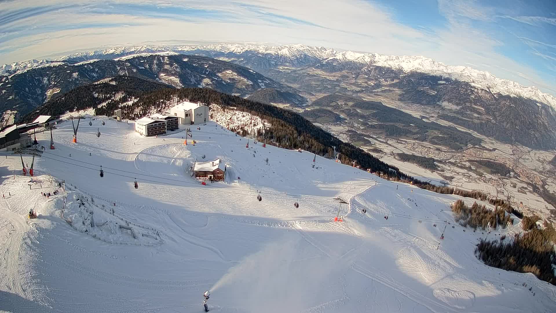 Stazione sciistica di Plan de Corones | vista su Brunico