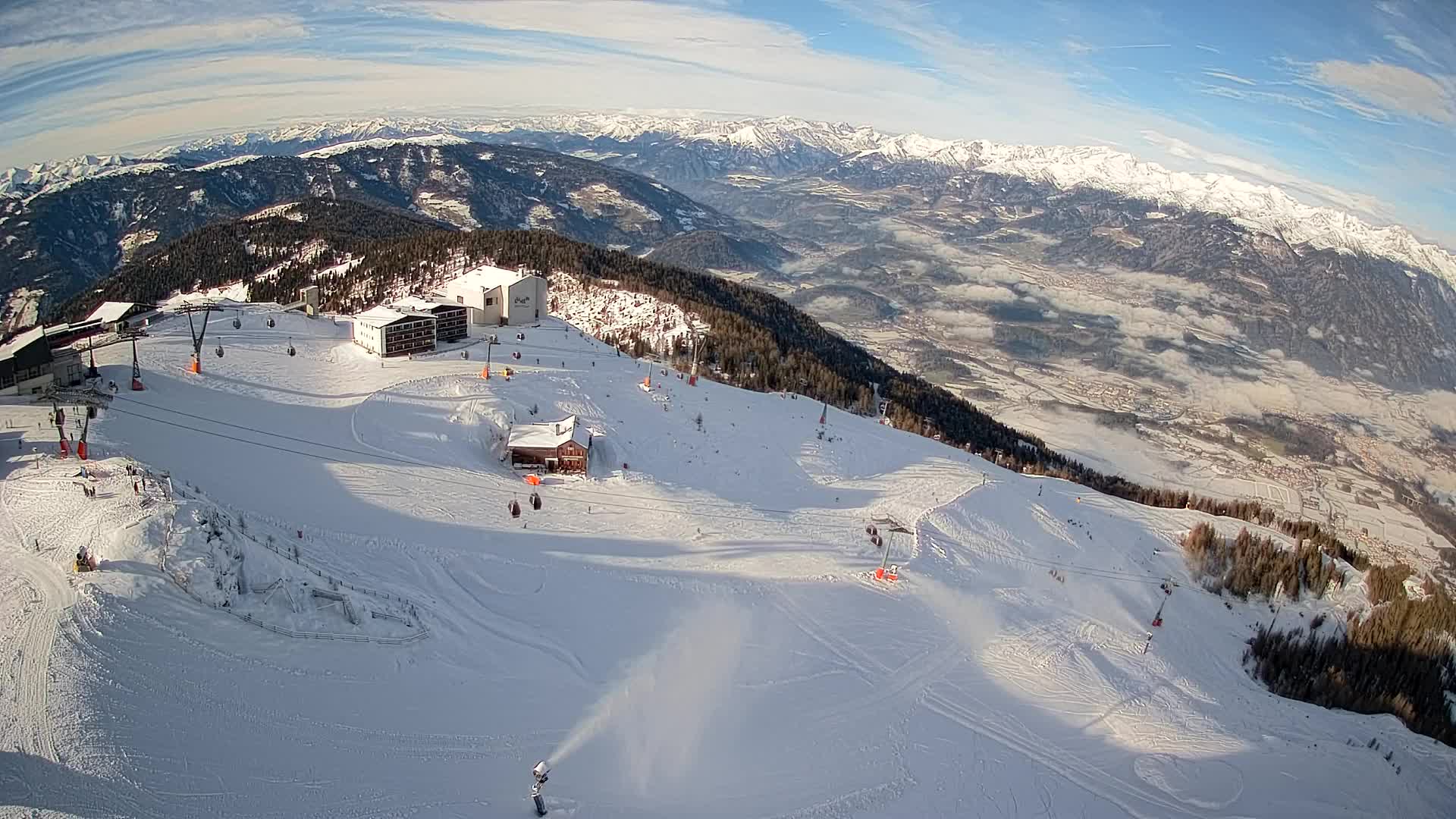 Stazione sciistica di Plan de Corones | vista su Brunico