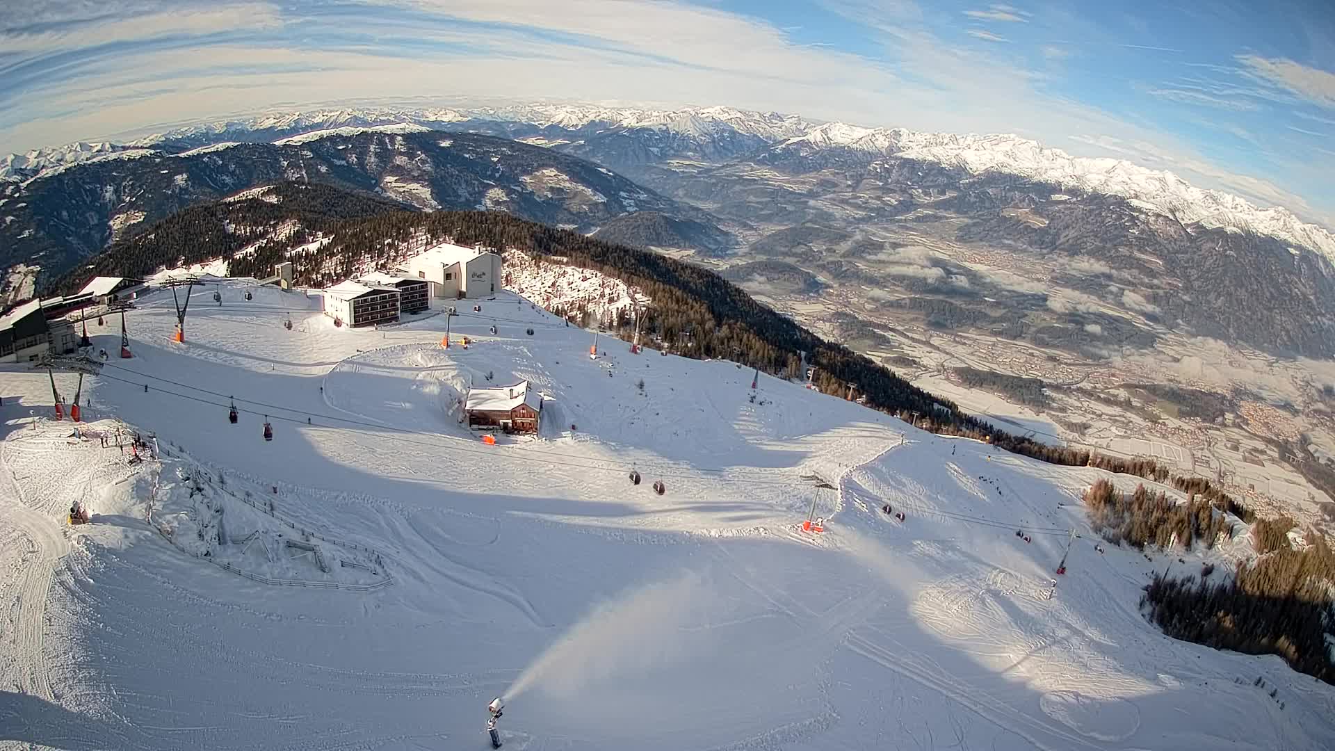 Skigebiet Kronplatz Gipfel | Blick auf Bruneck