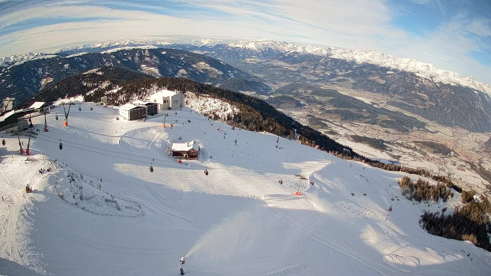 Stazione sciistica di Plan de Corones | vista su Brunico
