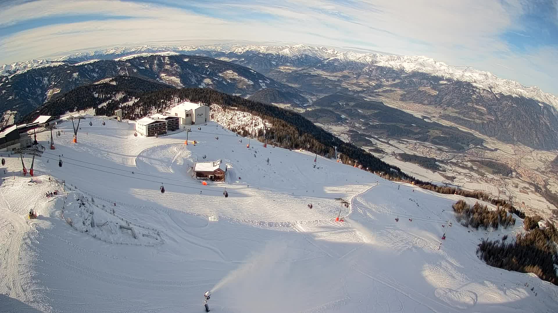 Skigebiet Kronplatz Gipfel | Blick auf Bruneck