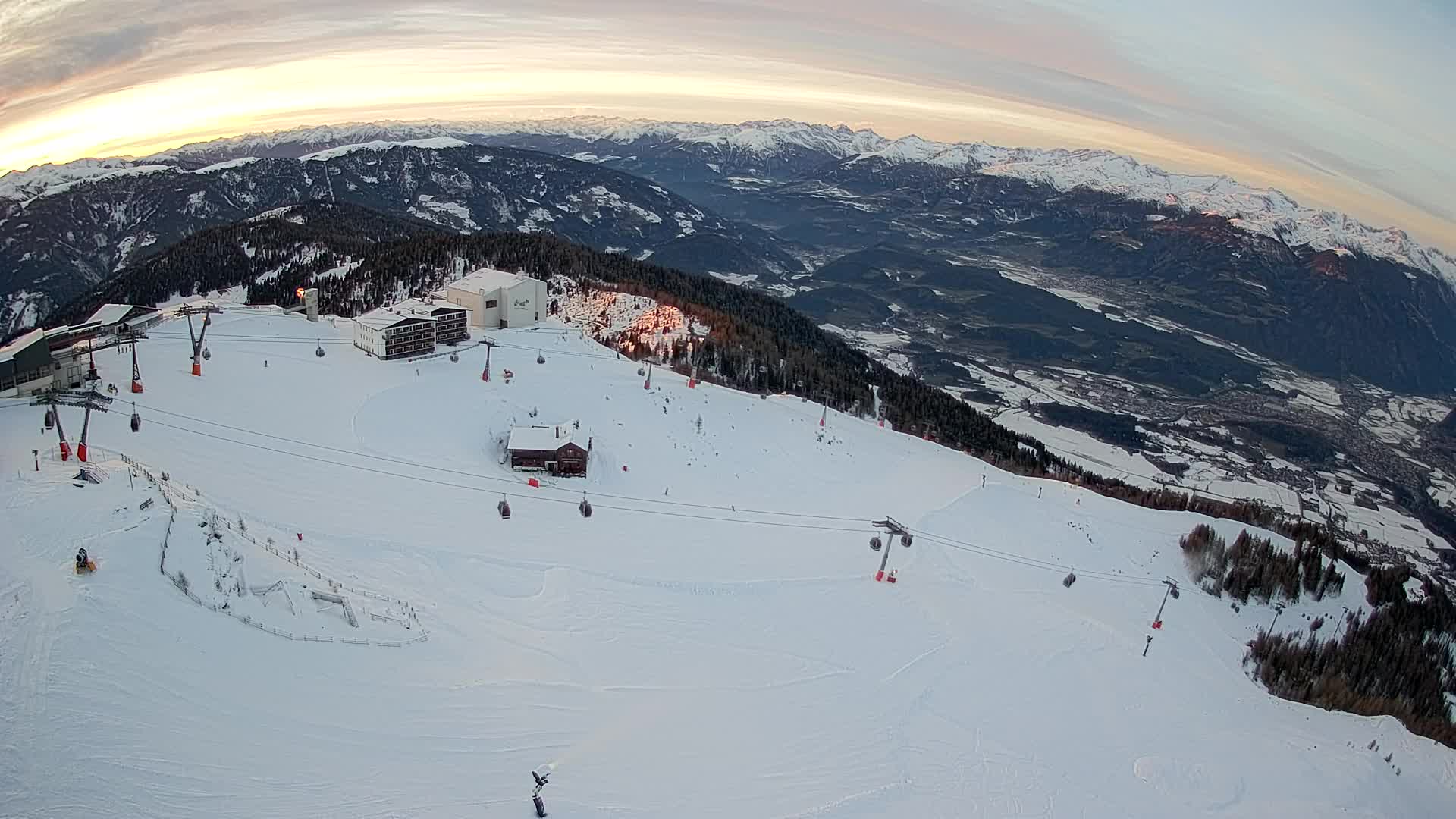 Smučišče Kronplatz – vrh | pogled na Bruneck