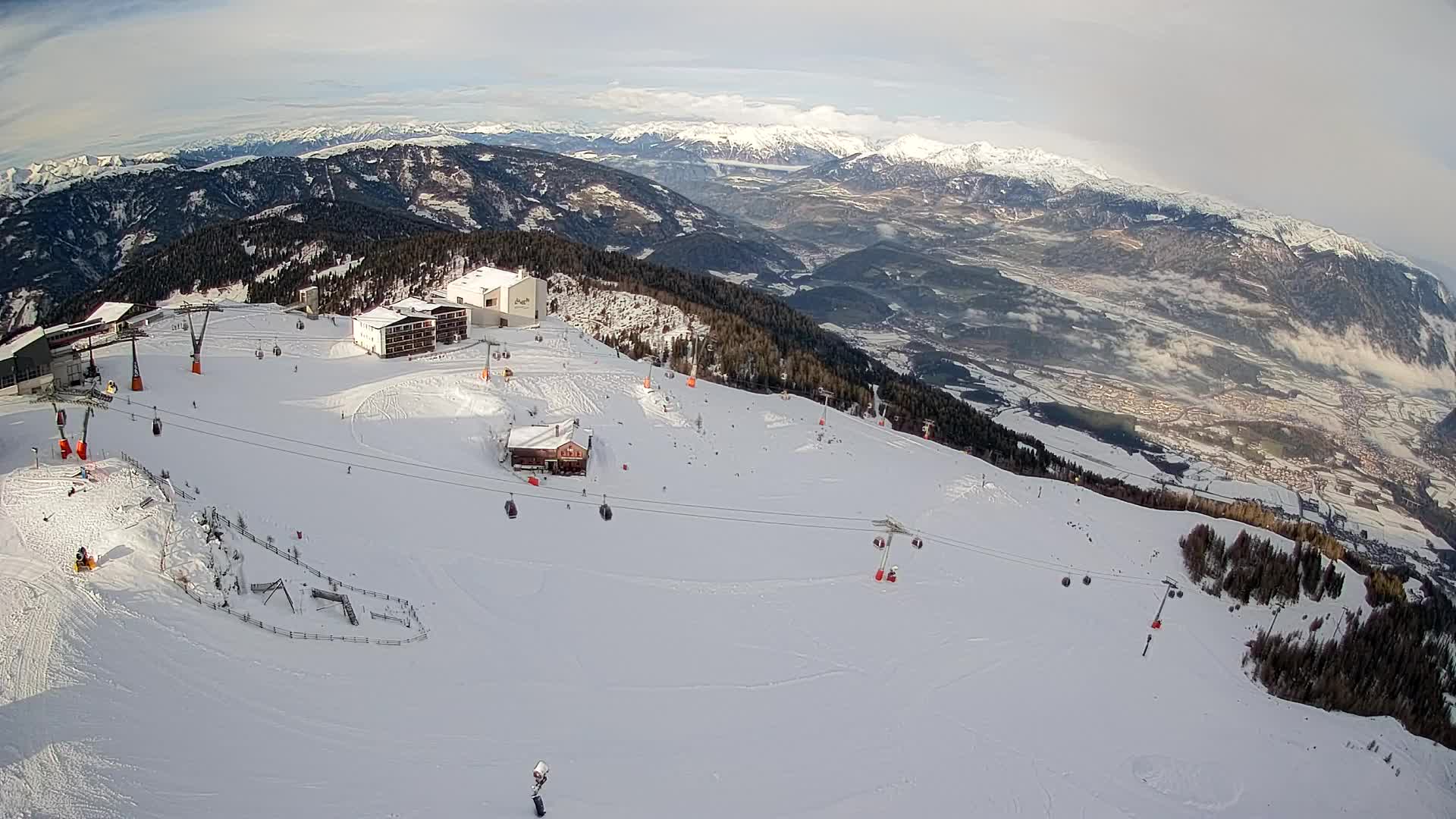 Skigebiet Kronplatz Gipfel | Blick auf Bruneck