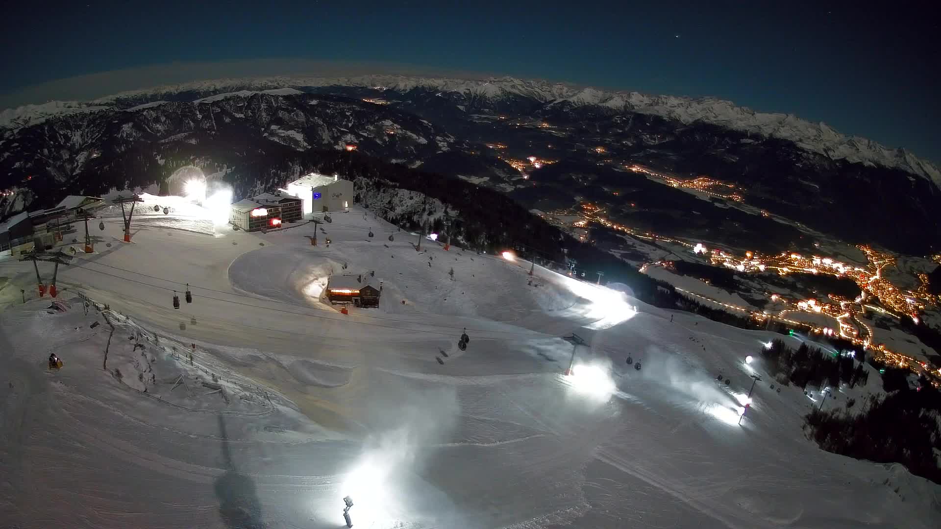 Kronplatz peak Ski resort | view to Bruneck