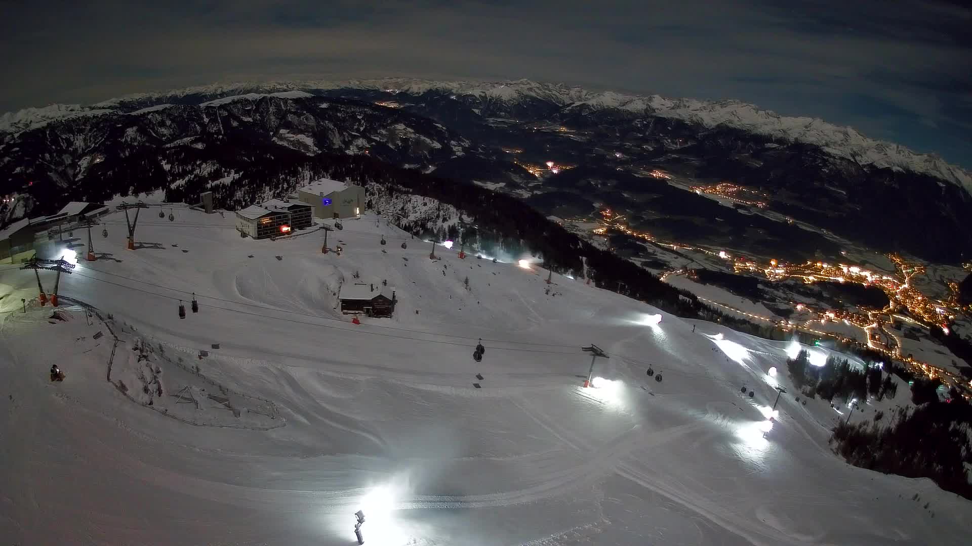 Kronplatz peak Ski resort | view to Bruneck