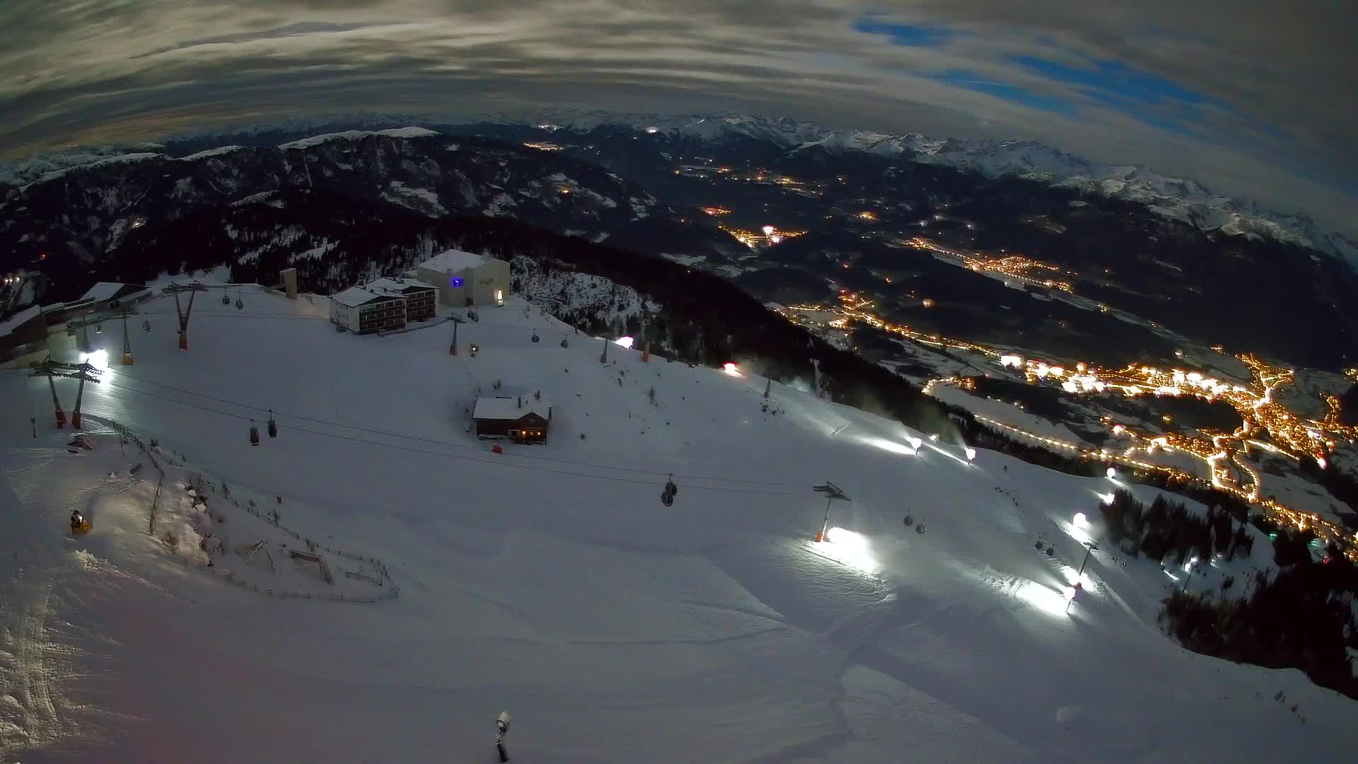 Stazione sciistica di Plan de Corones | vista su Brunico
