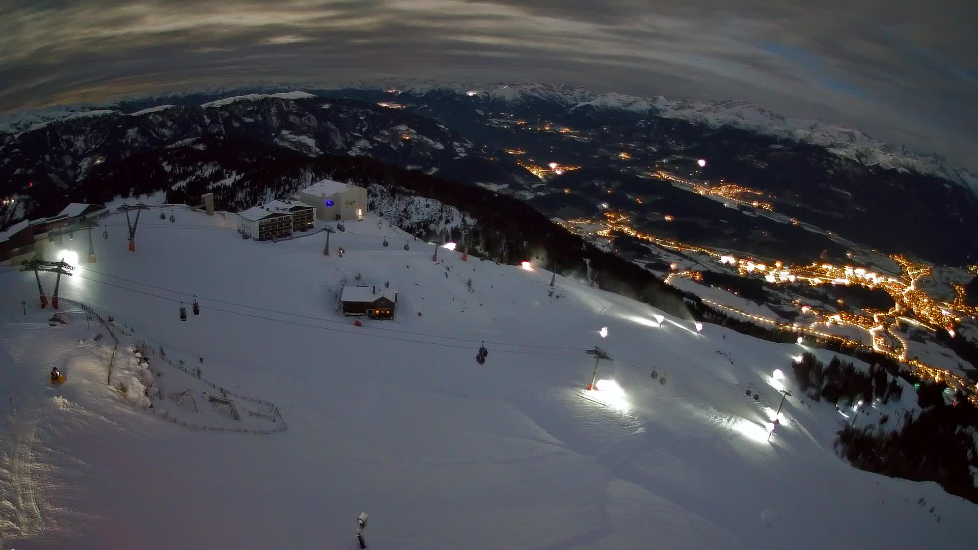 Station de ski Kronplatz sommet | vue sur Brunico