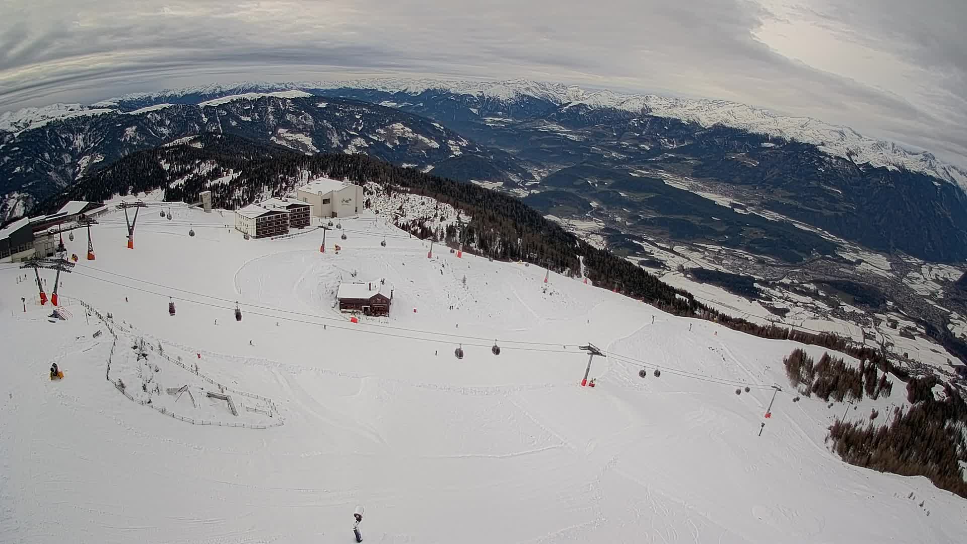Skigebiet Kronplatz Gipfel | Blick auf Bruneck