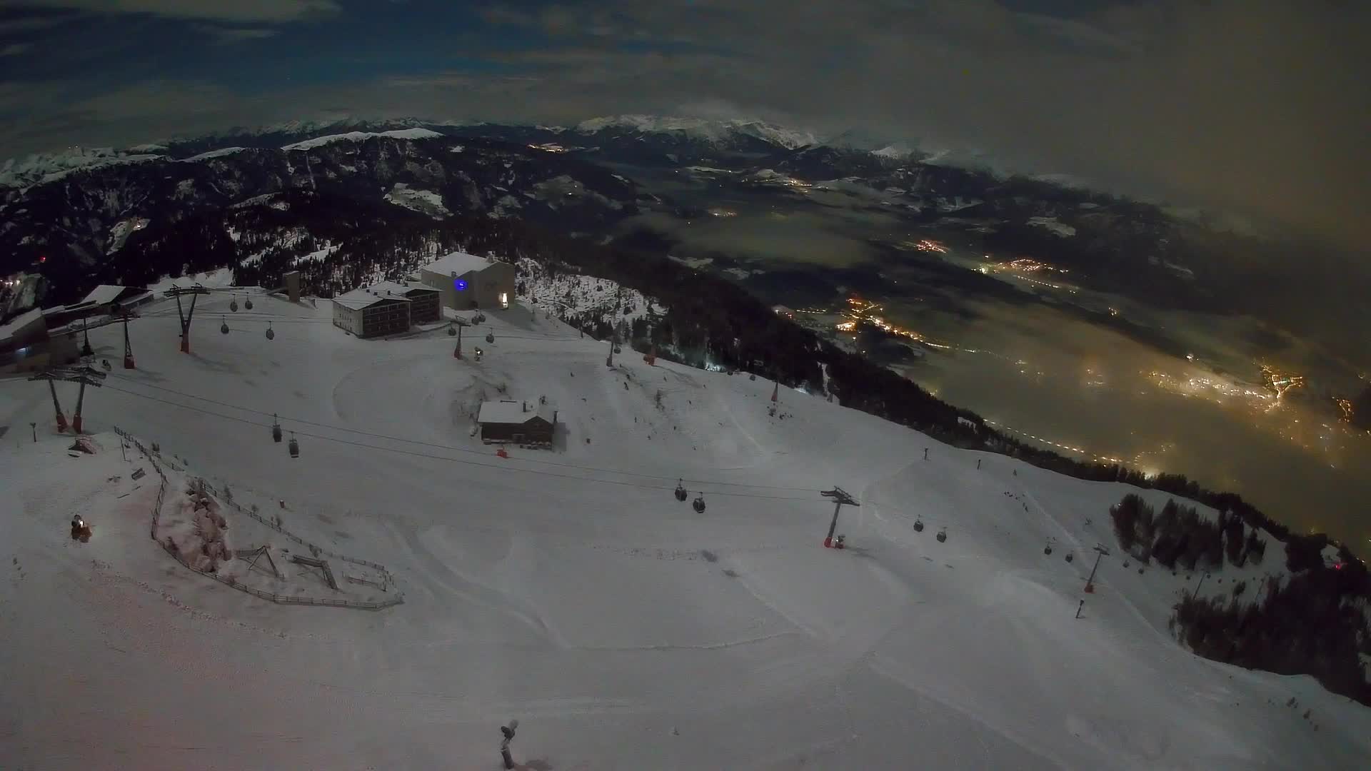 Kronplatz peak Ski resort | view to Bruneck