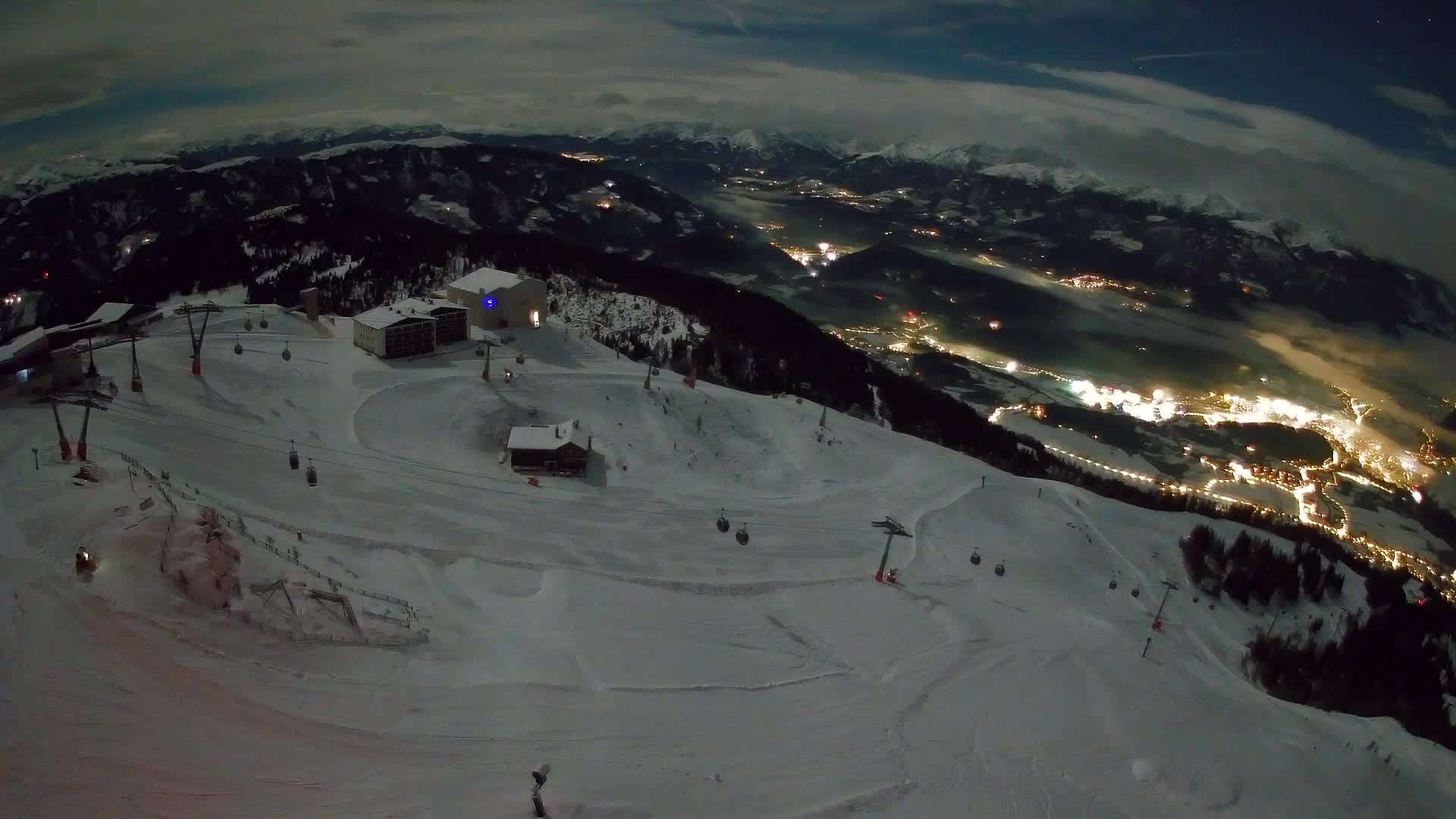Kronplatz peak Ski resort | view to Bruneck