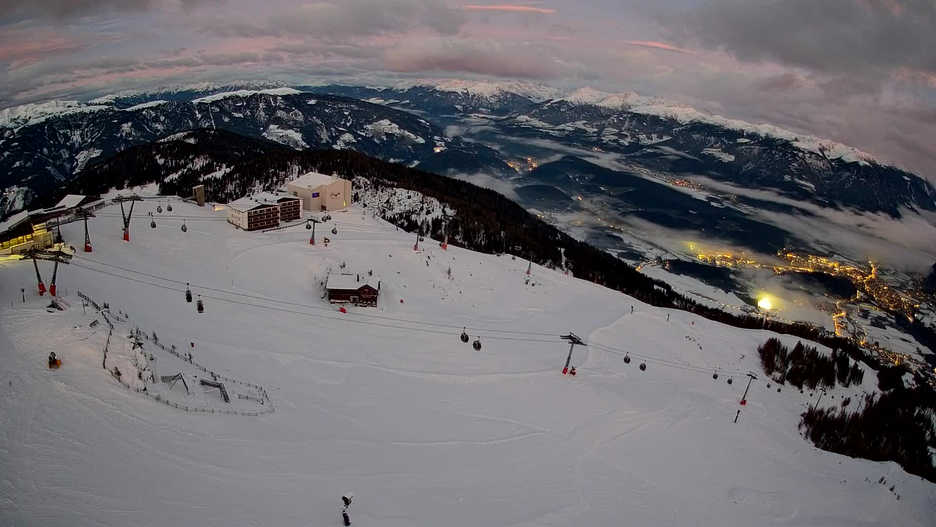 Skigebiet Kronplatz Gipfel | Blick auf Bruneck