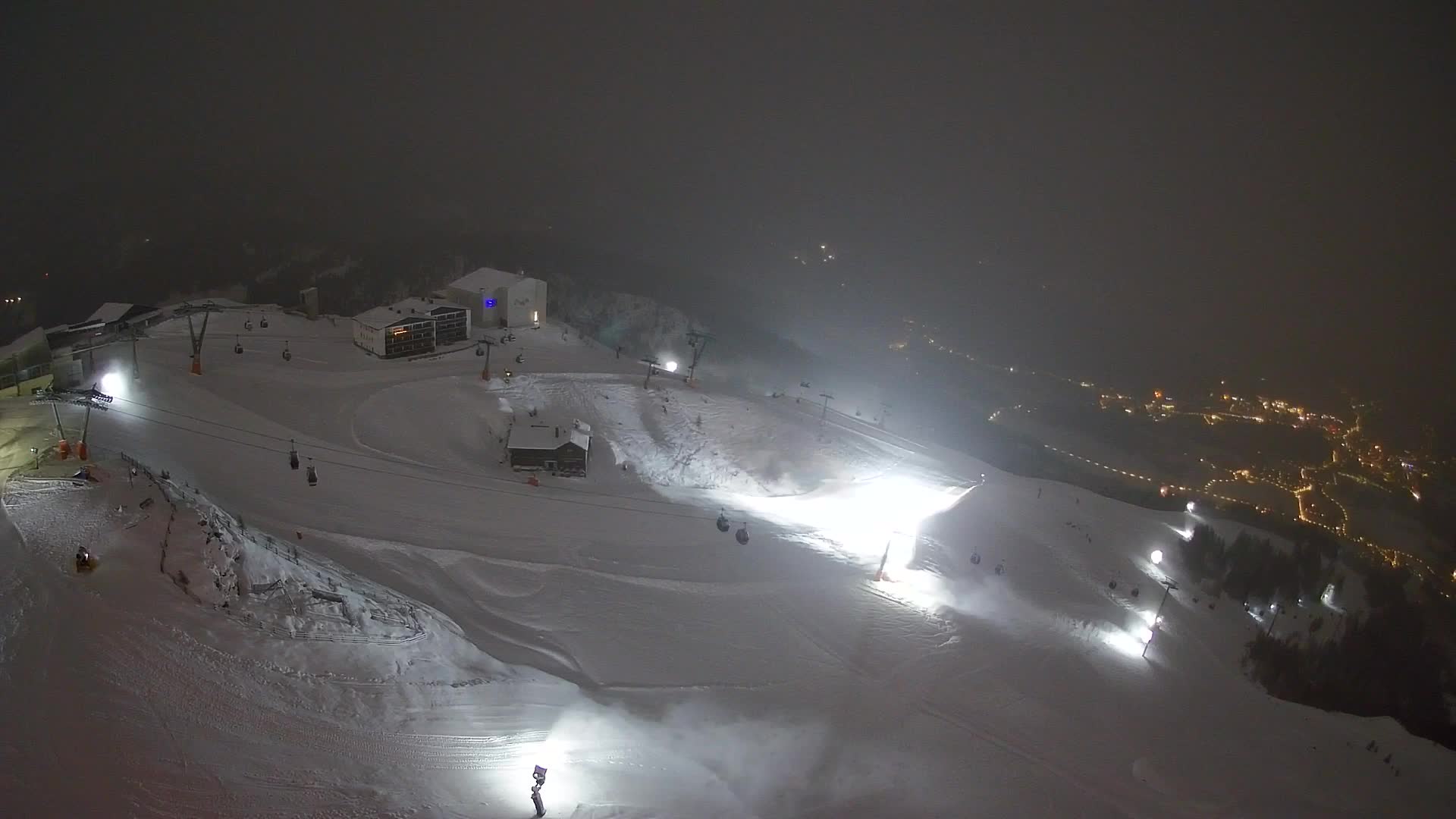 Kronplatz peak Ski resort | view to Bruneck