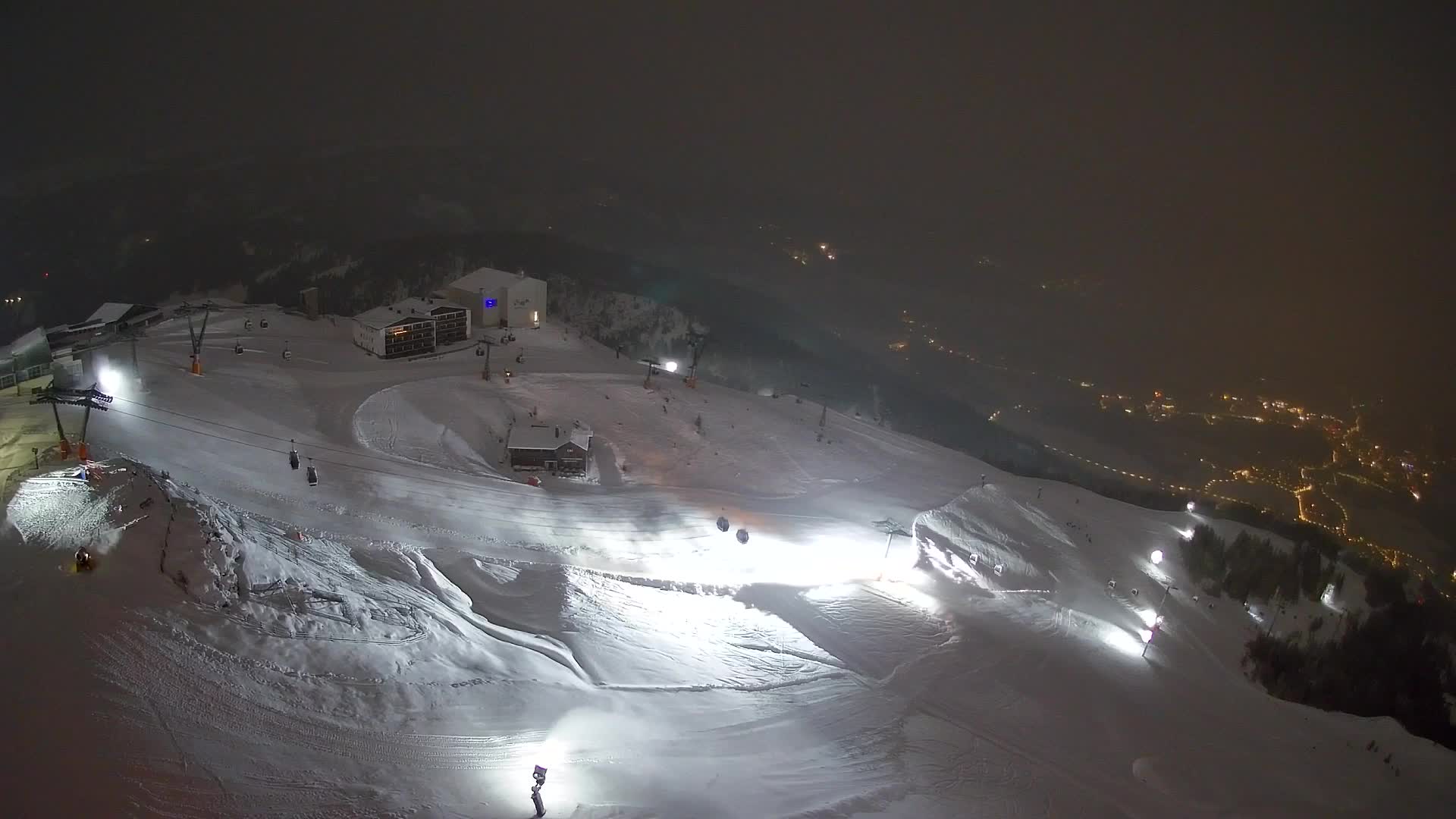 Kronplatz peak Ski resort | view to Bruneck