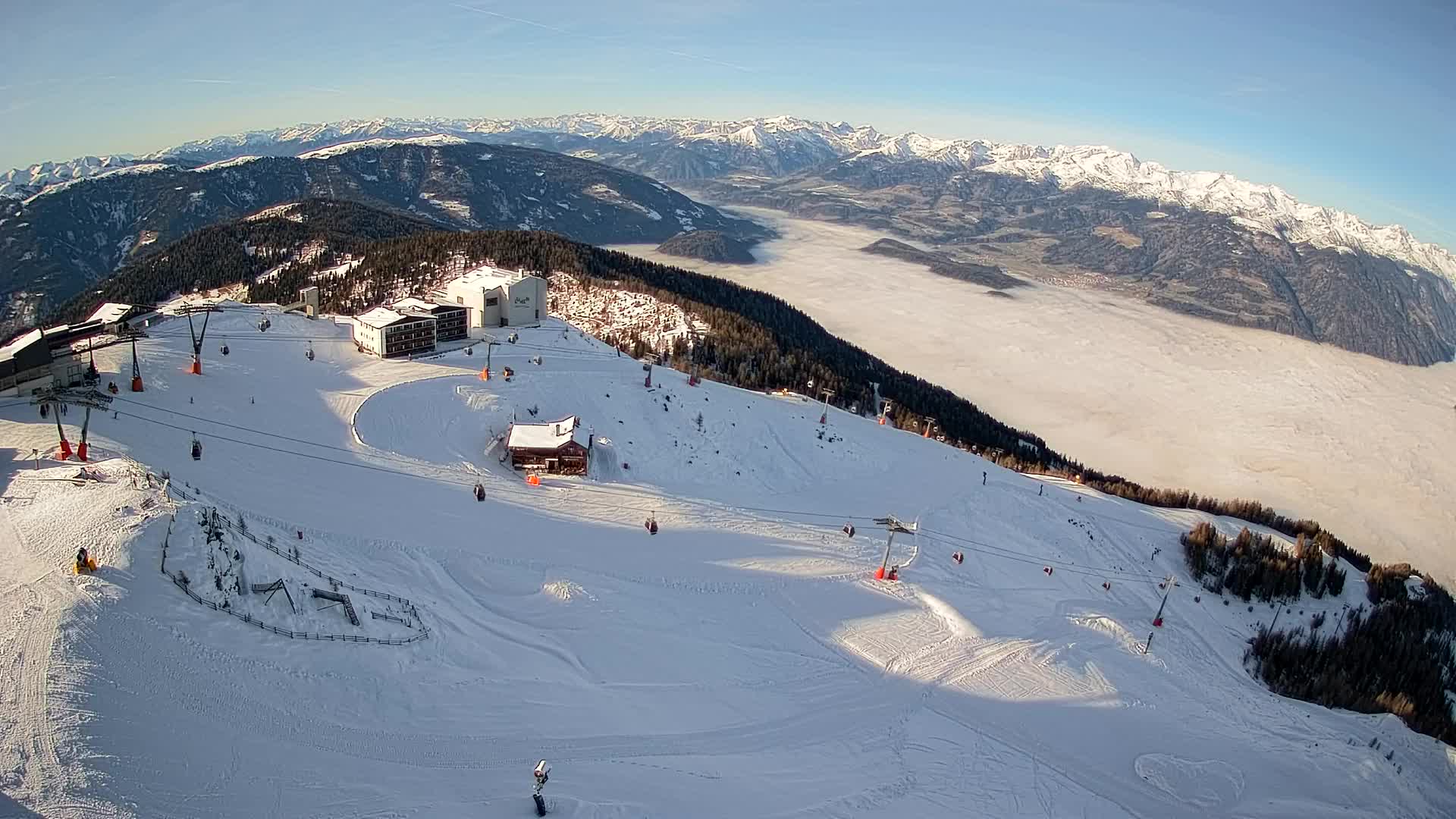 Skigebiet Kronplatz Gipfel | Blick auf Bruneck