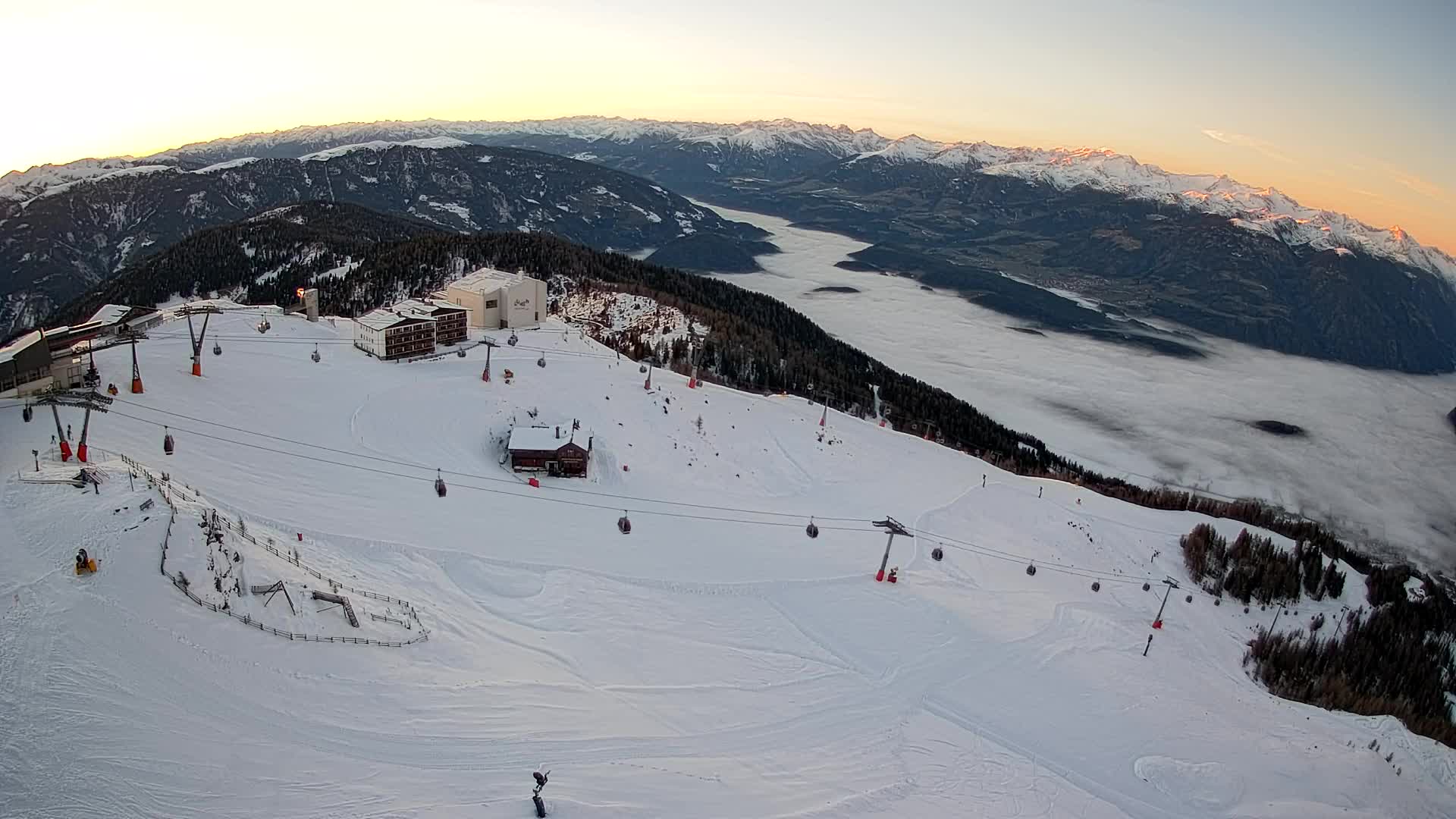 Smučišče Kronplatz – vrh | pogled na Bruneck