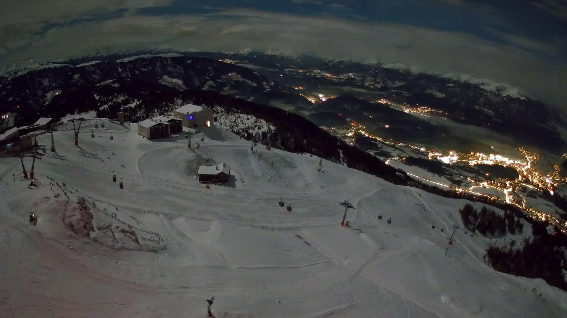 Skigebiet Kronplatz Gipfel | Blick auf Bruneck