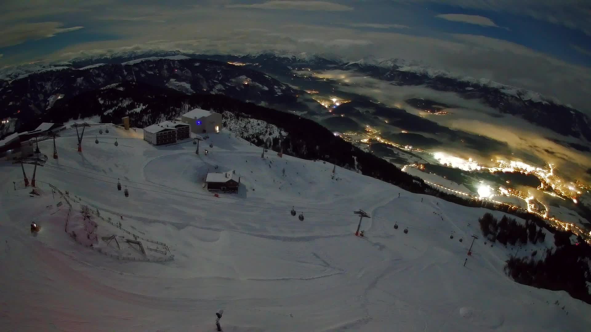 Station de ski Kronplatz sommet | vue sur Brunico