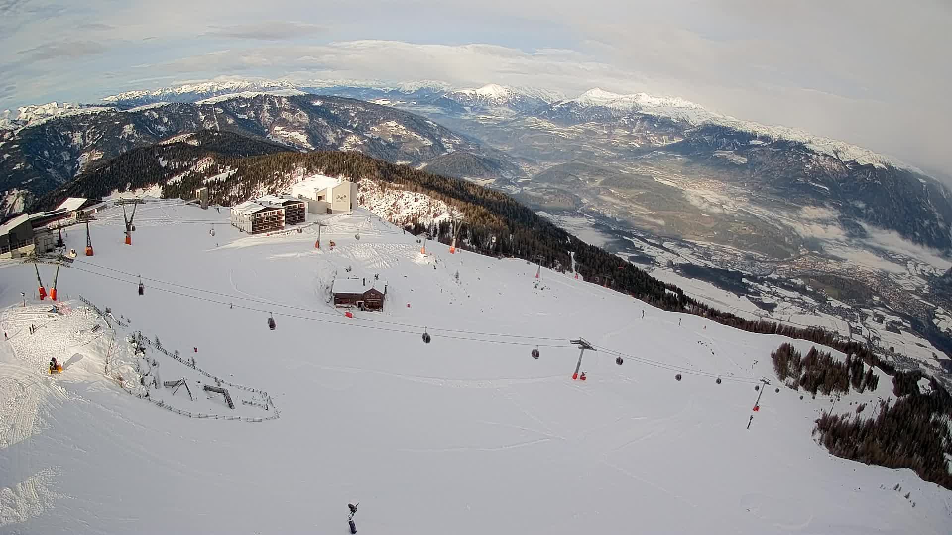 Skigebiet Kronplatz Gipfel | Blick auf Bruneck