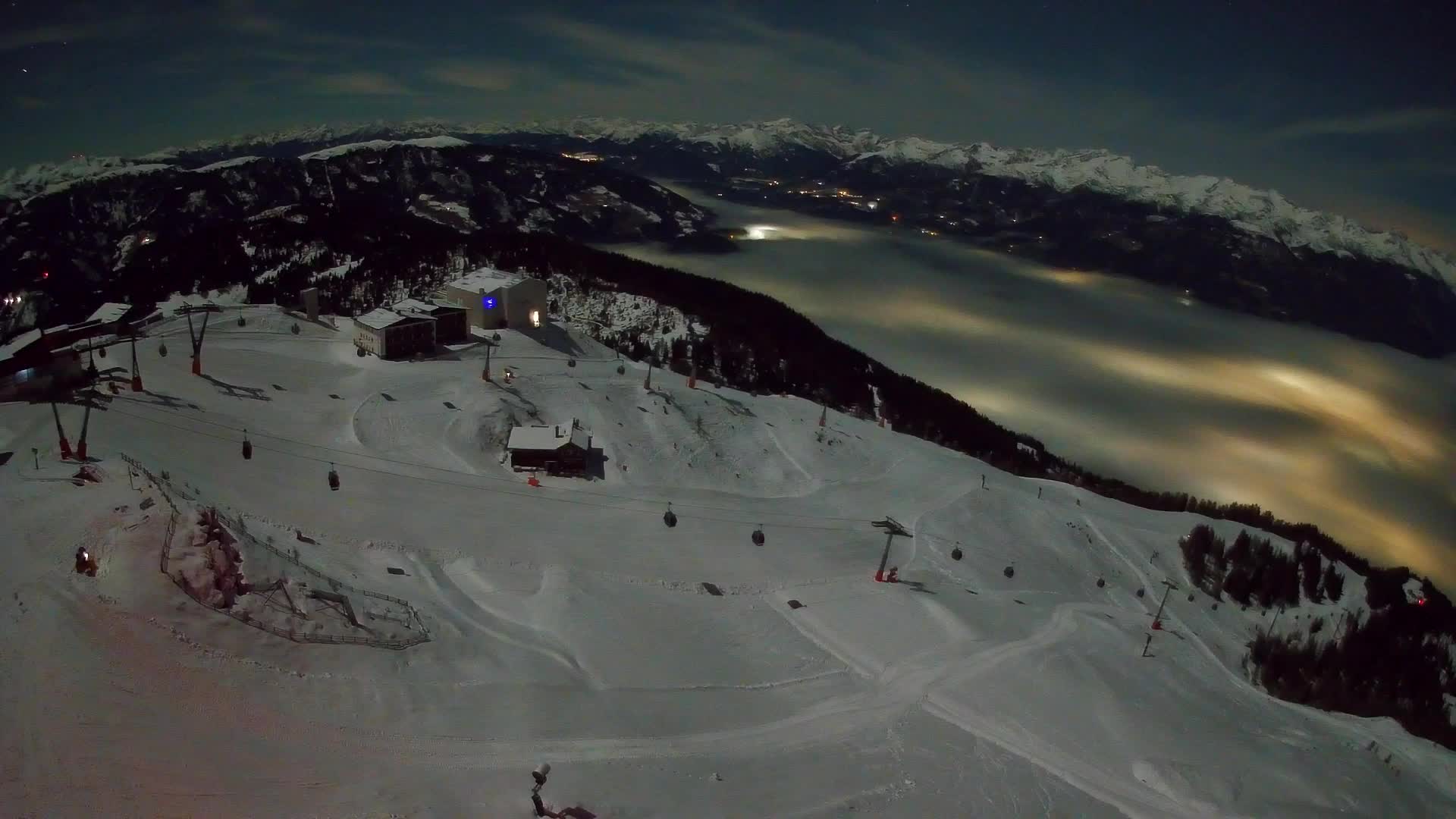 Skigebiet Kronplatz Gipfel | Blick auf Bruneck