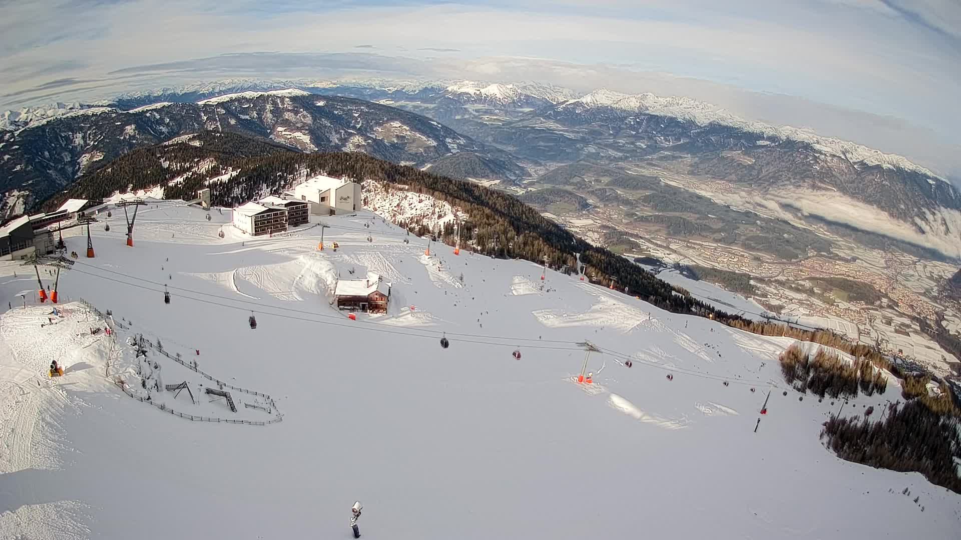Stazione sciistica di Plan de Corones | vista su Brunico