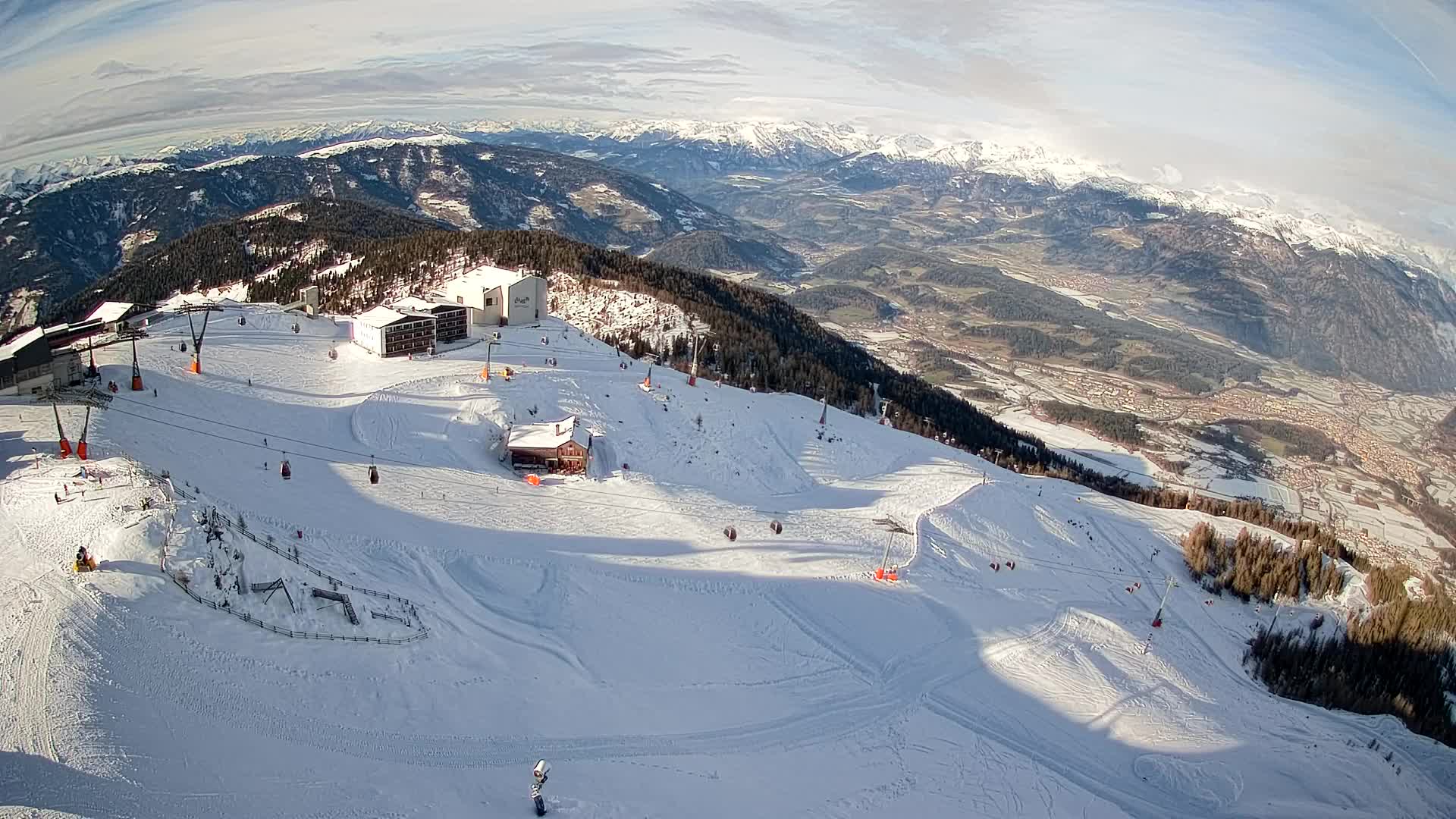 Stazione sciistica di Plan de Corones | vista su Brunico