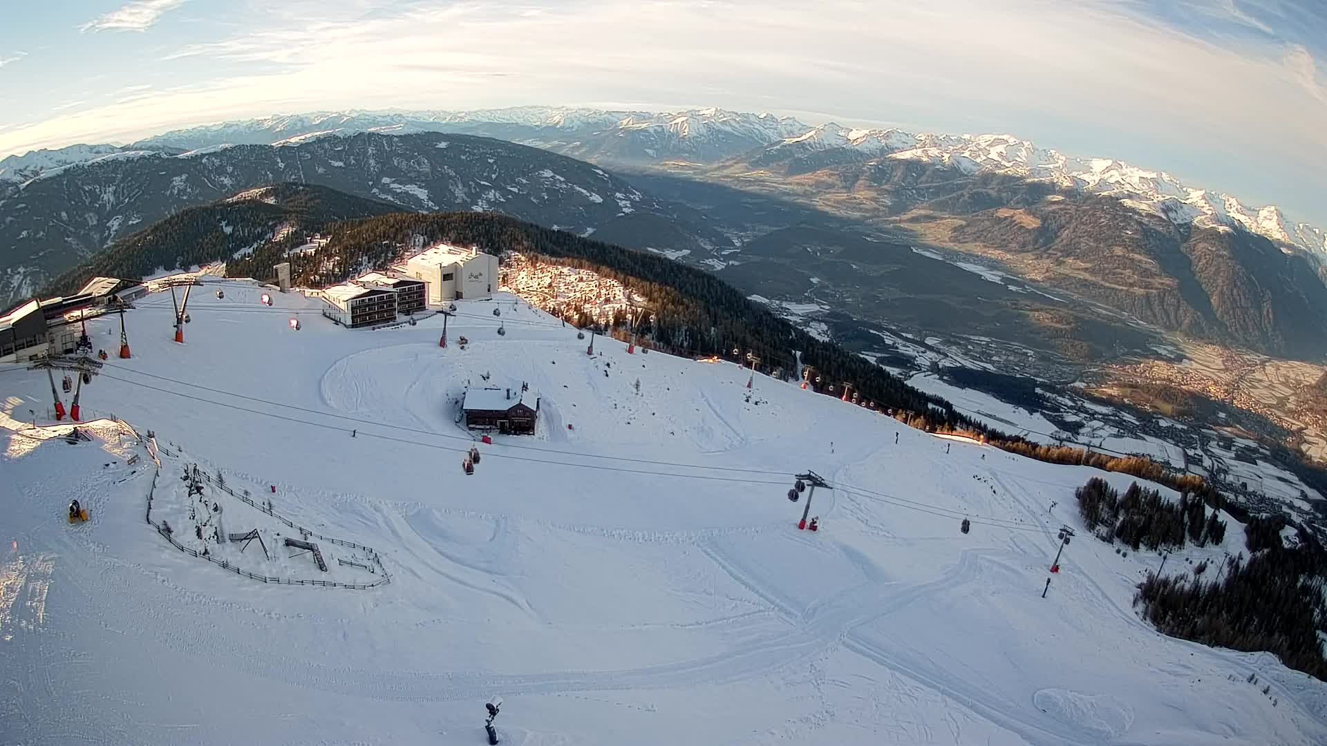 Stazione sciistica di Plan de Corones | vista su Brunico