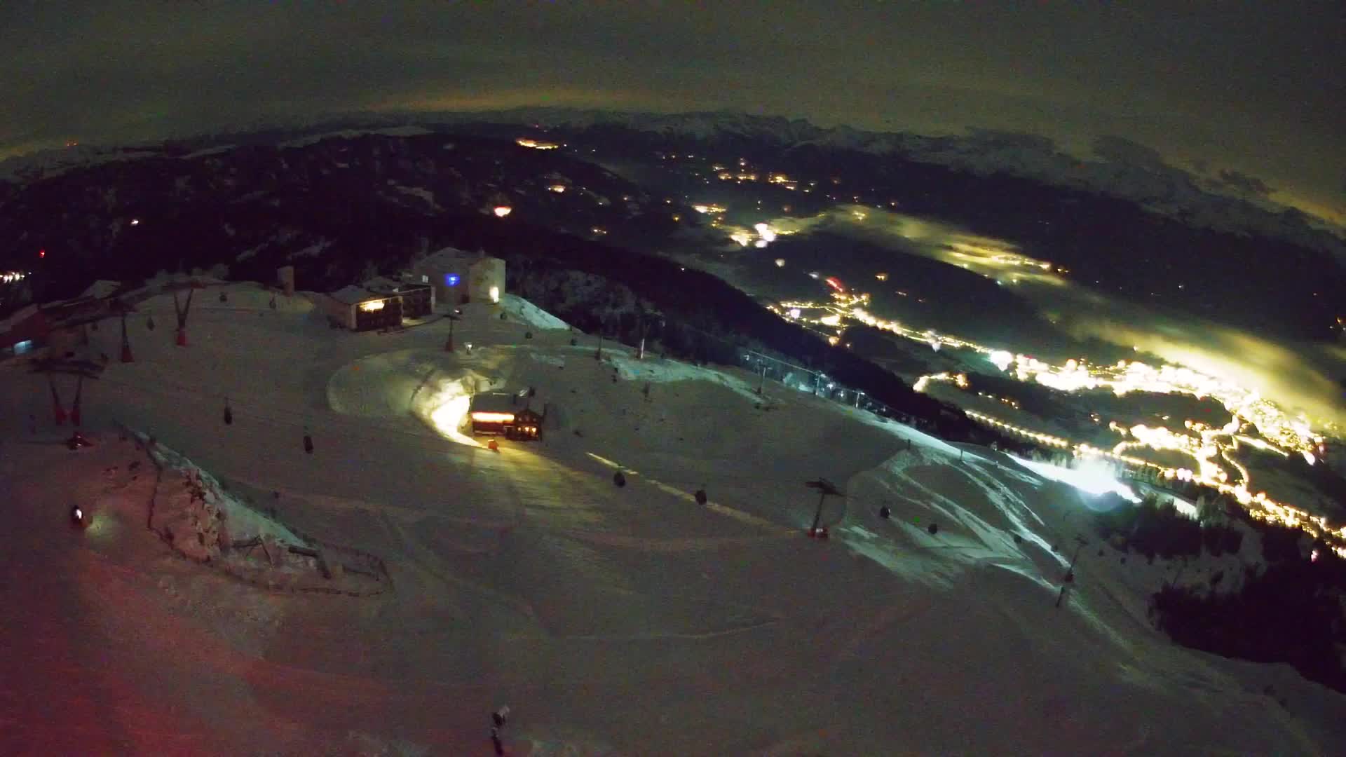 Stazione sciistica di Plan de Corones | vista su Brunico