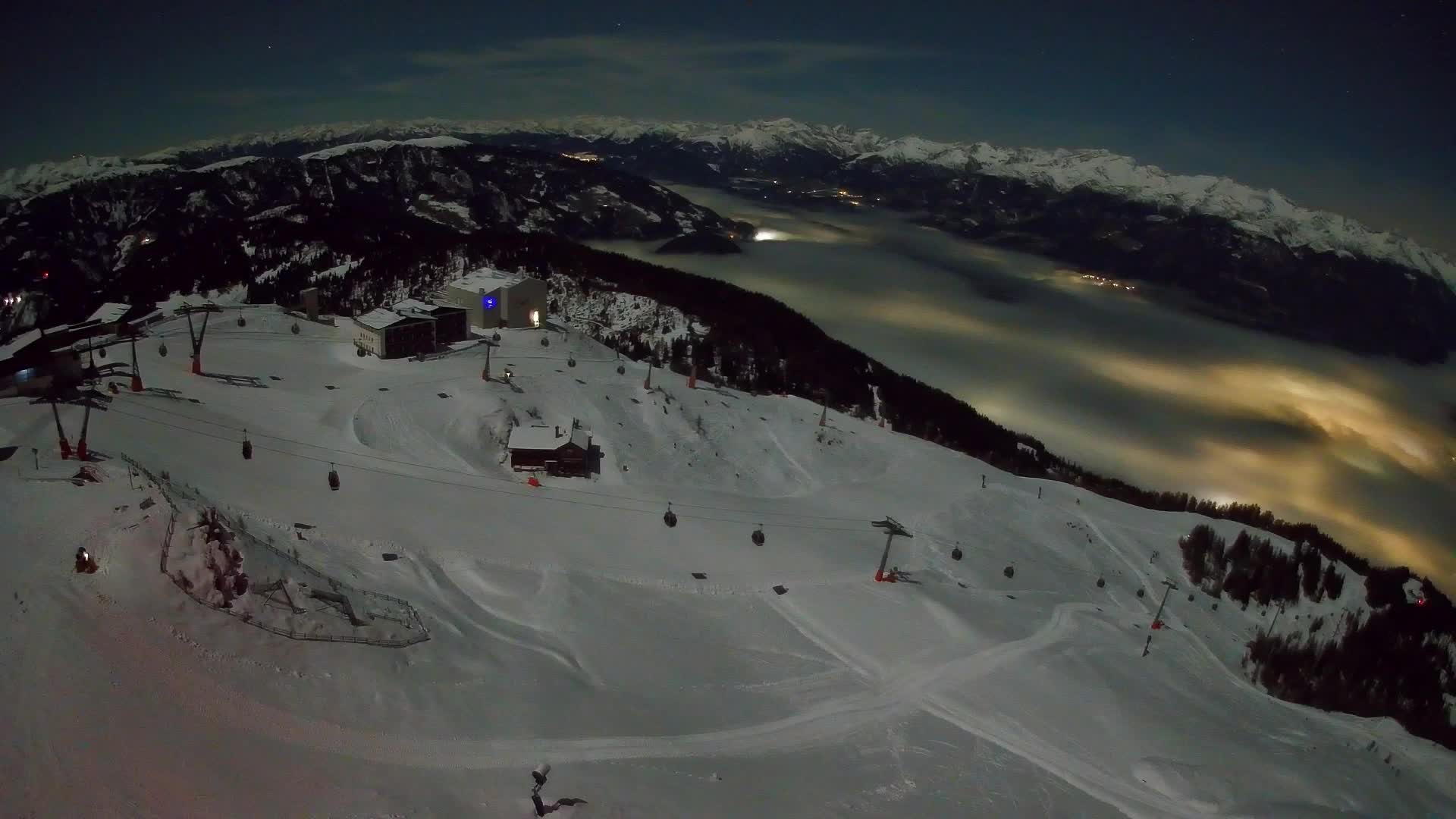 Kronplatz peak Ski resort | view to Bruneck