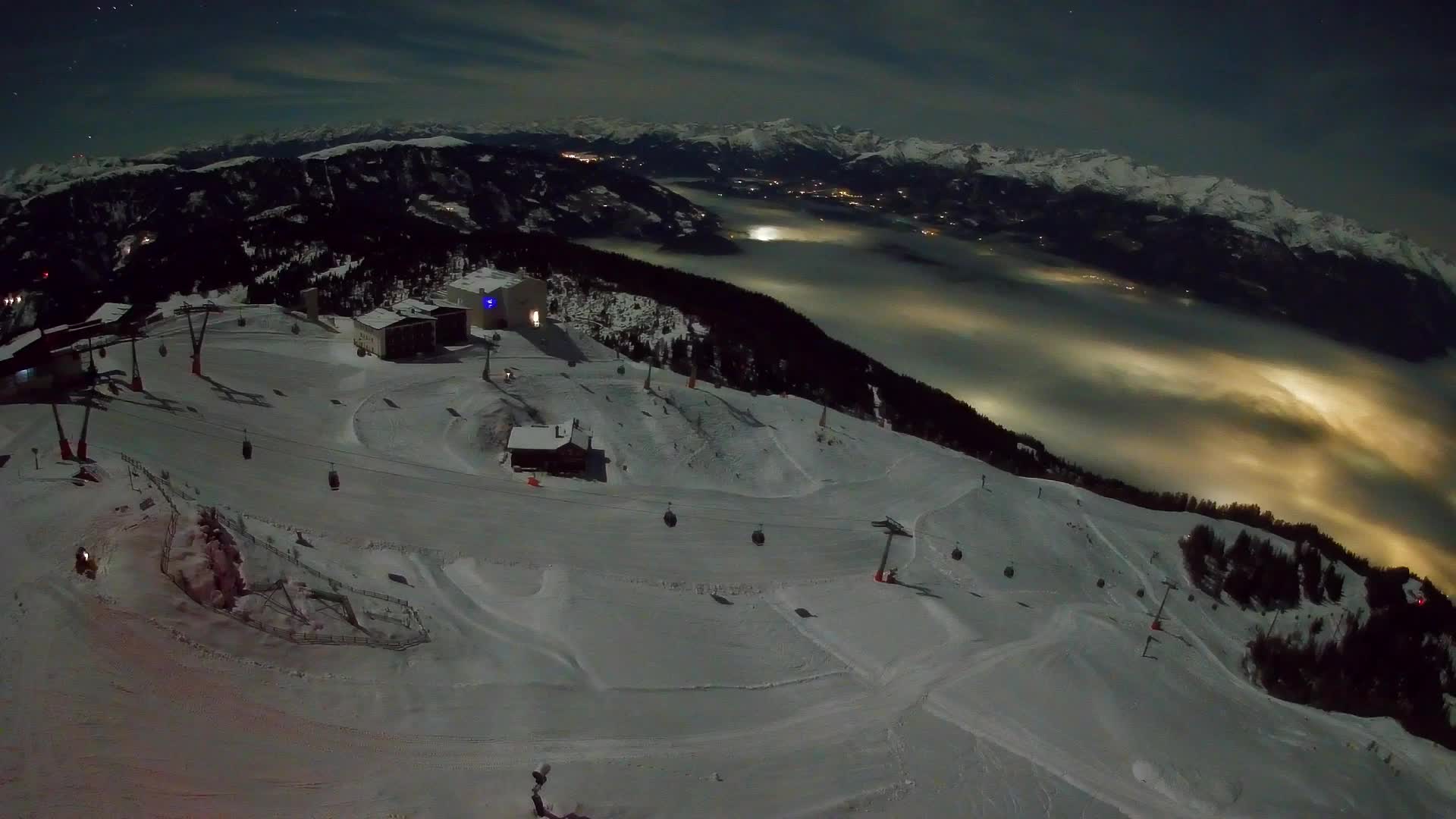 Station de ski Kronplatz sommet | vue sur Brunico