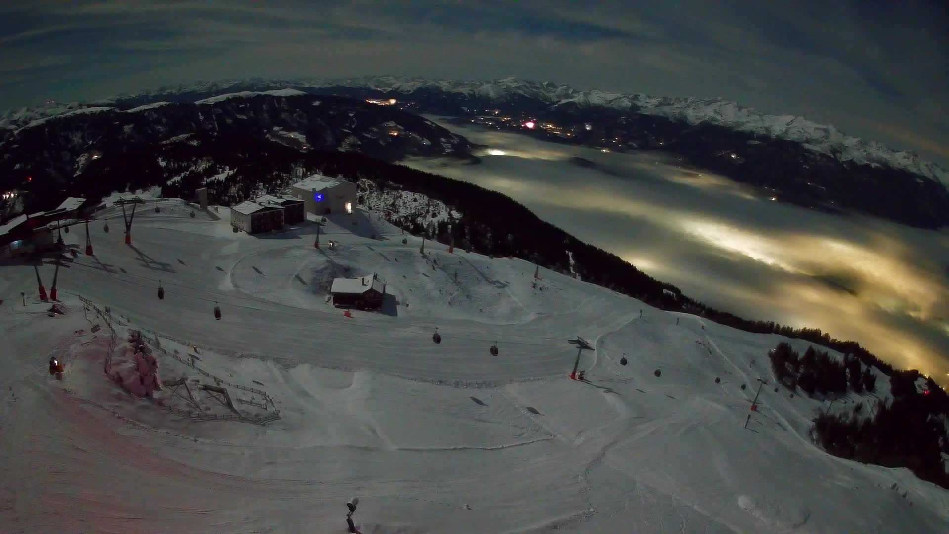 Skigebiet Kronplatz Gipfel | Blick auf Bruneck