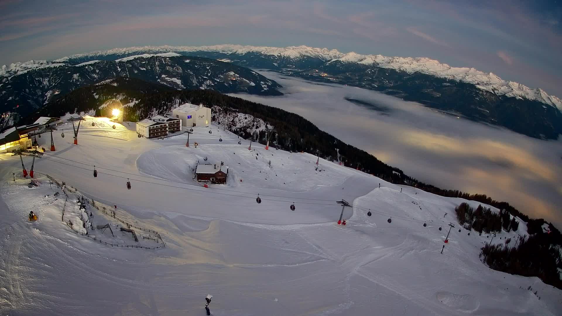 Smučišče Kronplatz – vrh | pogled na Bruneck