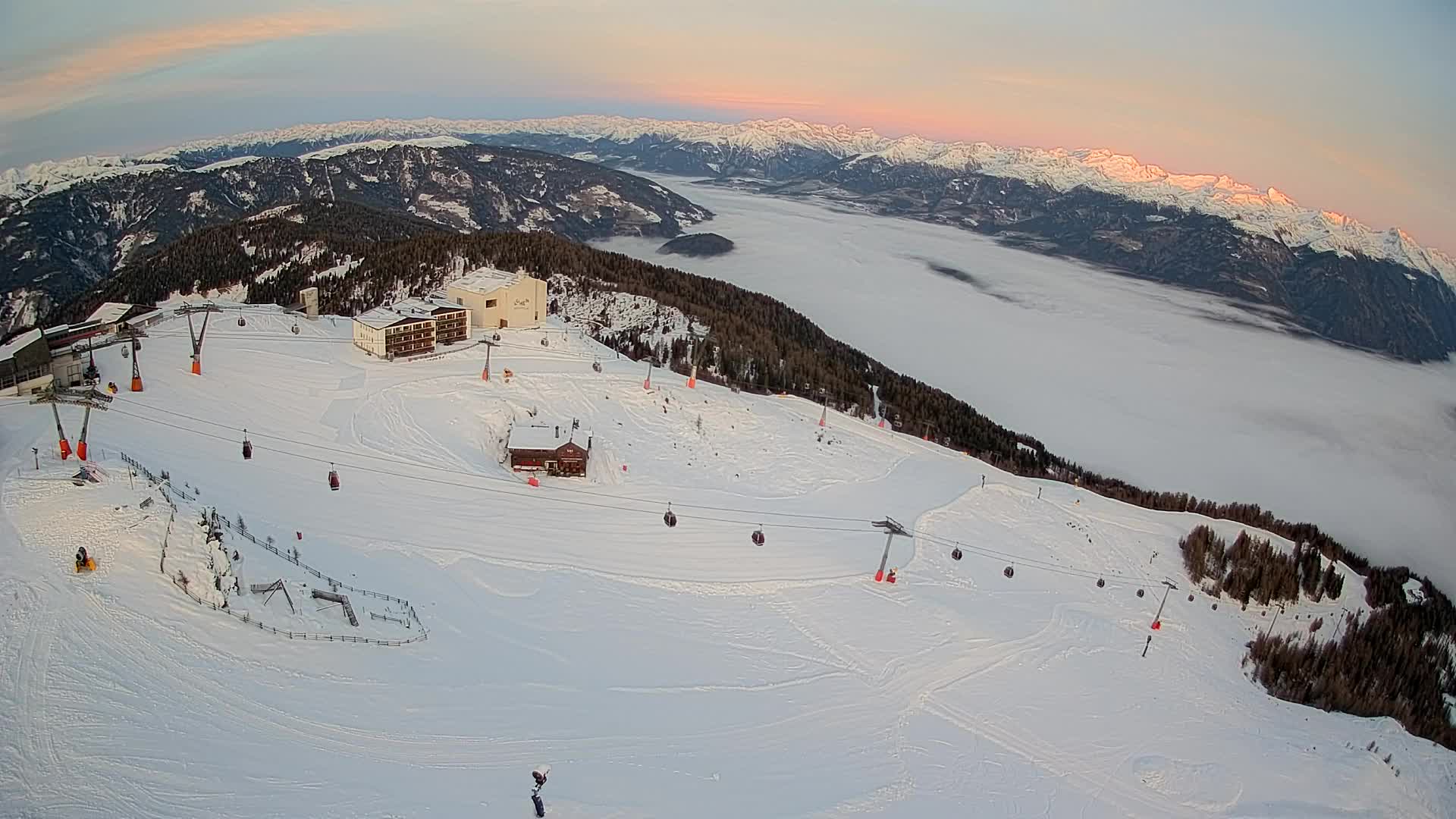 Skigebiet Kronplatz Gipfel | Blick auf Bruneck