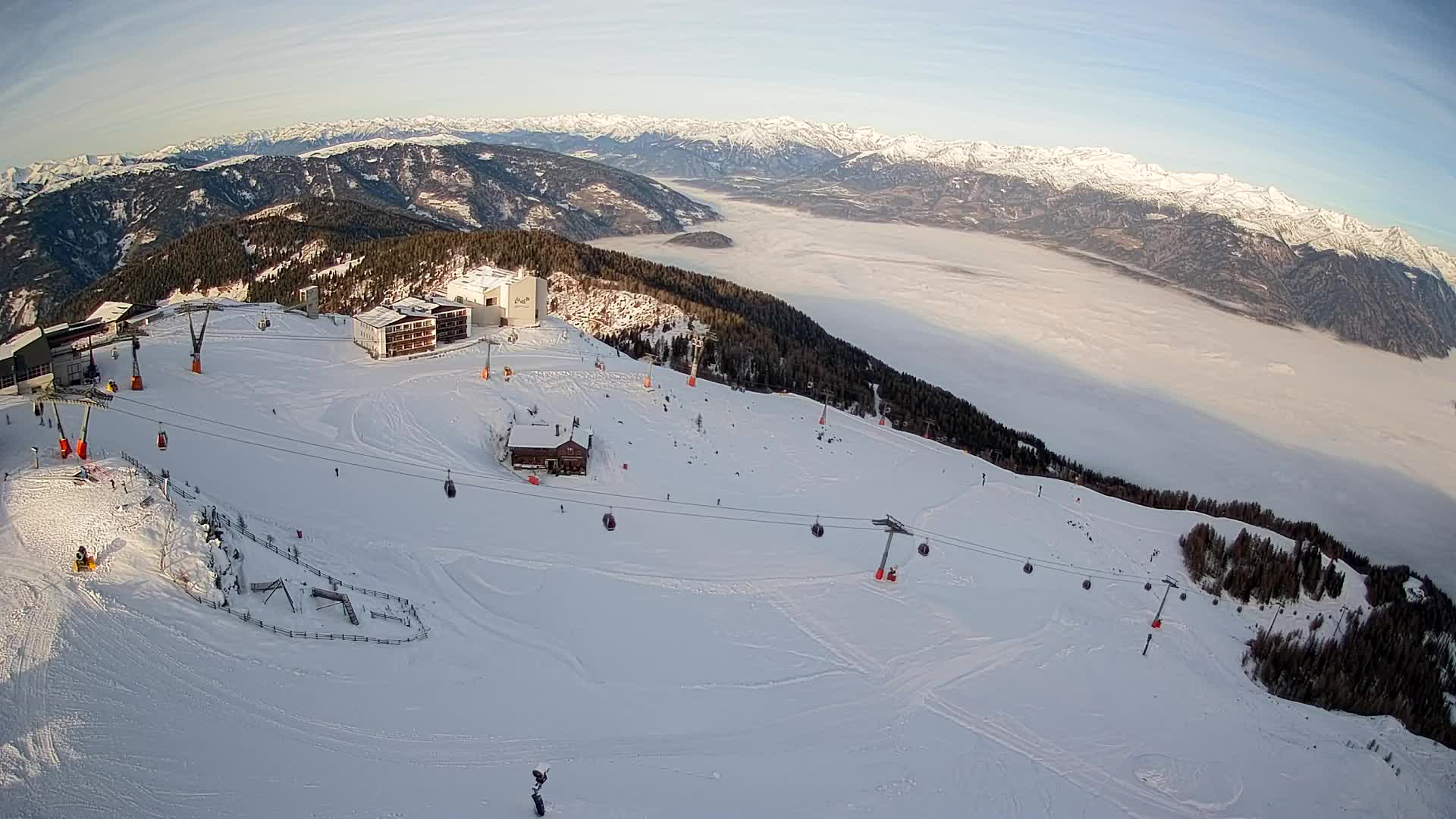 Skigebiet Kronplatz Gipfel | Blick auf Bruneck