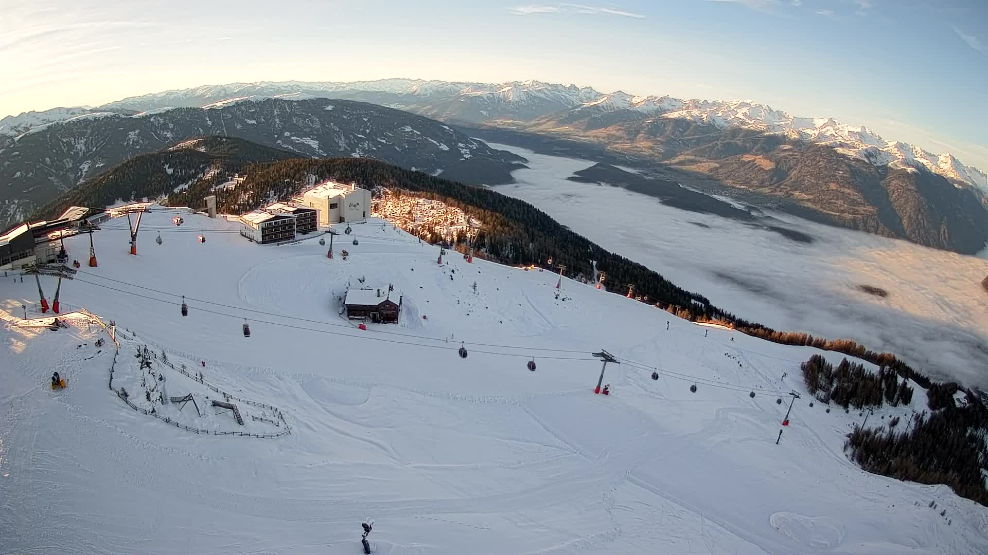 Station de ski Kronplatz sommet | vue sur Brunico