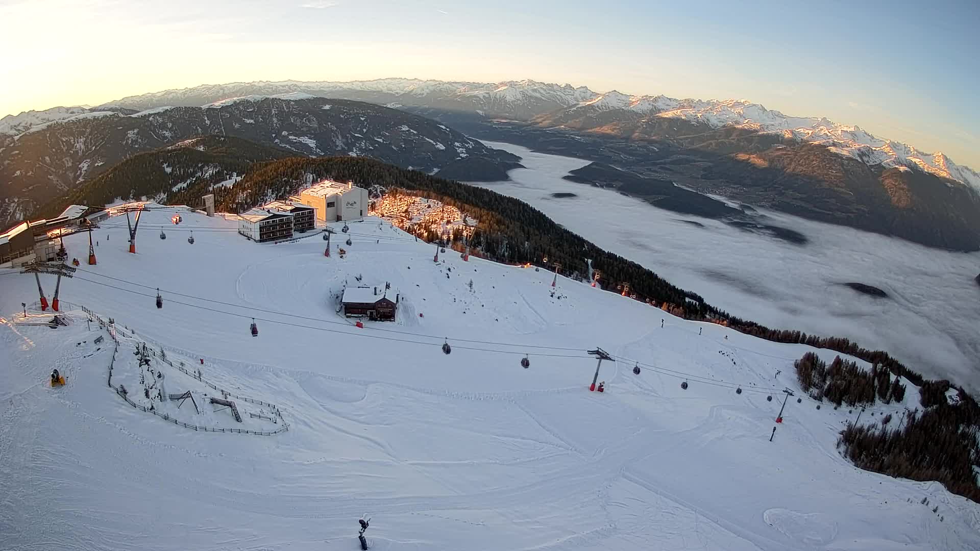 Stazione sciistica di Plan de Corones | vista su Brunico
