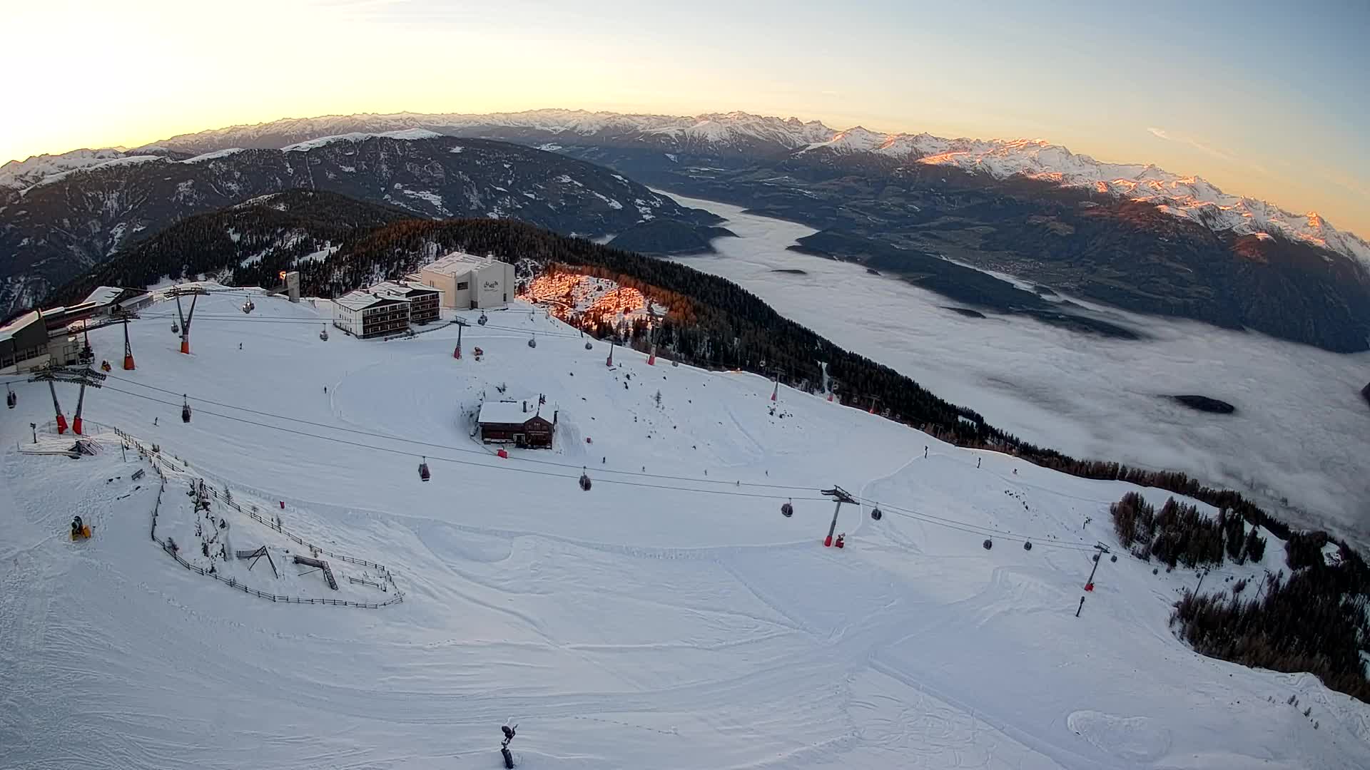 Stazione sciistica di Plan de Corones | vista su Brunico