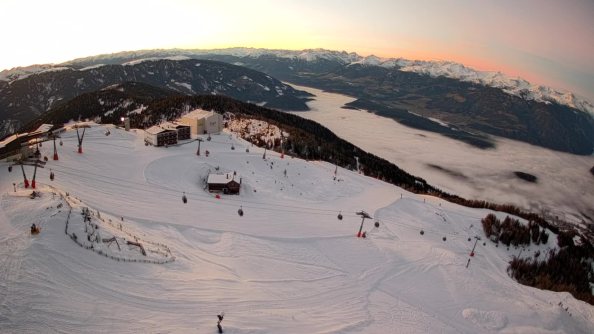 Smučišče Kronplatz – vrh | pogled na Bruneck