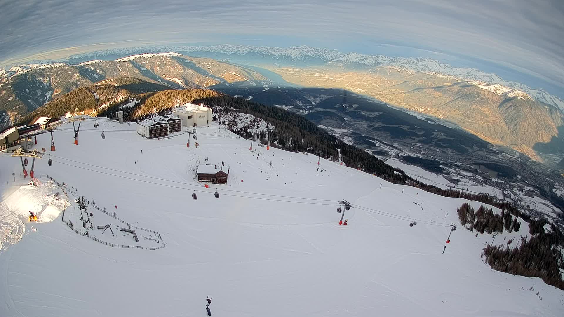 Skigebiet Kronplatz Gipfel | Blick auf Bruneck